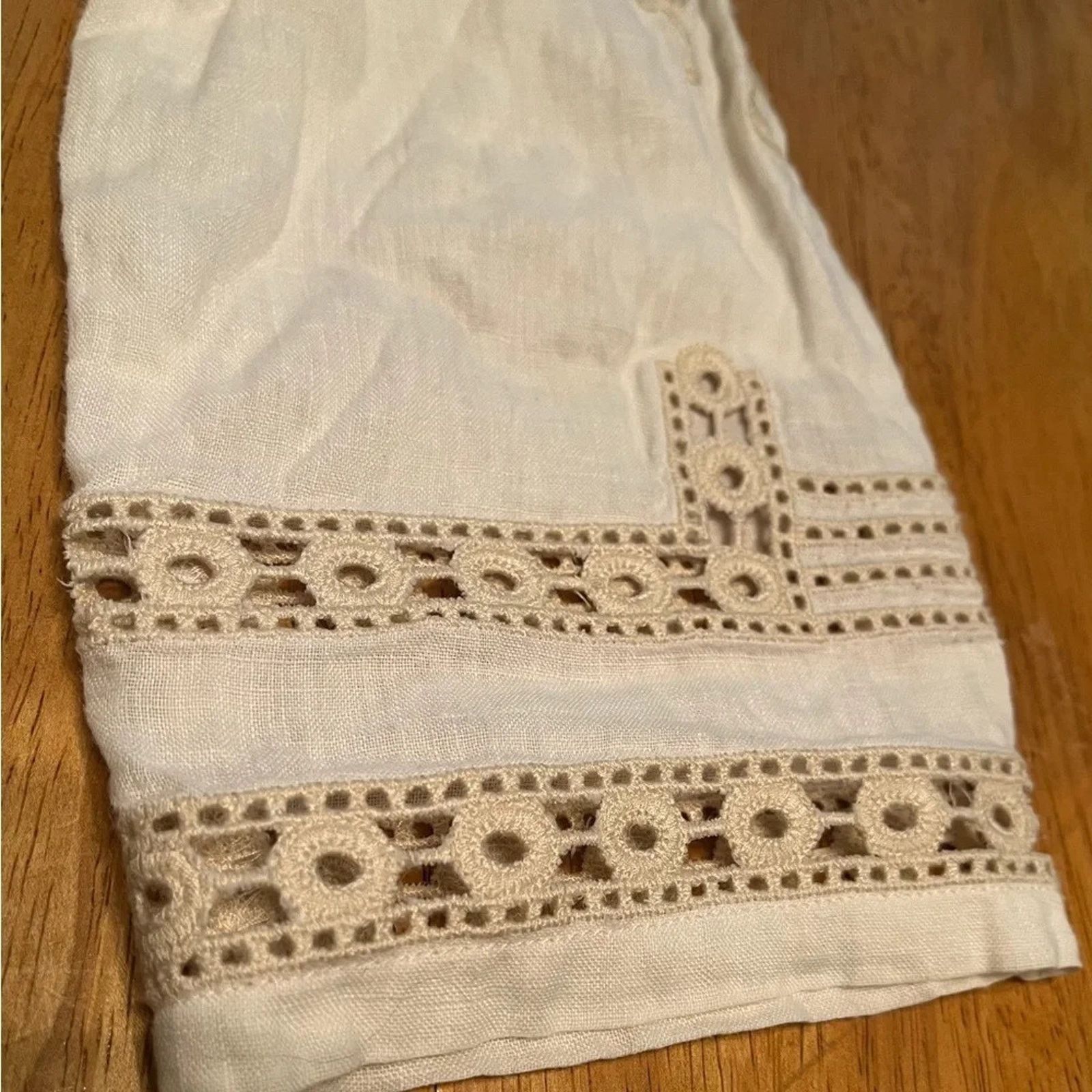 J. Jill J Jill 100% linen, long sleeved embroidered blouse, size Med Size M / US 6-8 / IT 42-44 - 5 Thumbnail