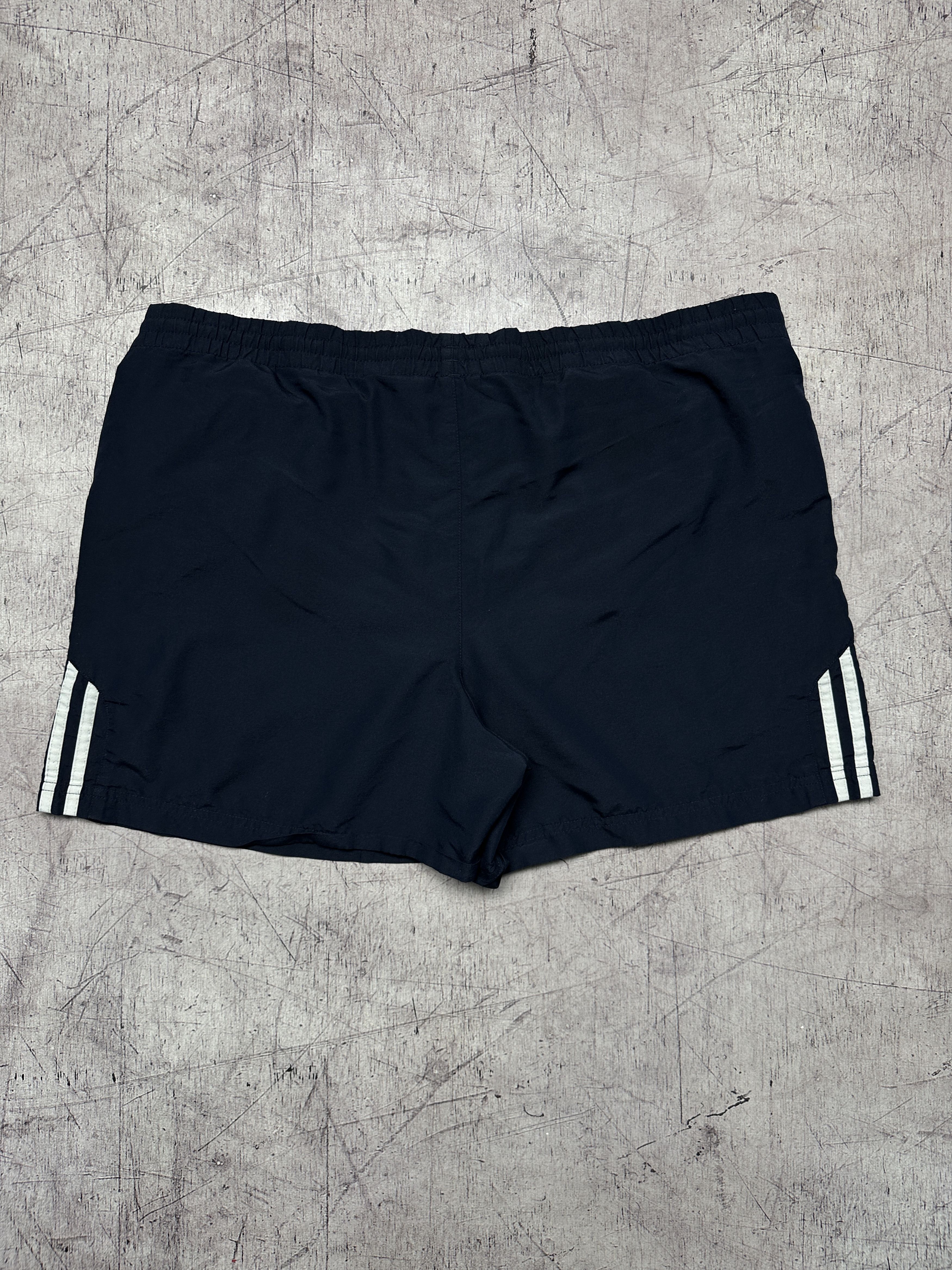 Adidas Adidas Vintage Mens Nylon Shorts Size US 34 / EU 50 - 6 Thumbnail