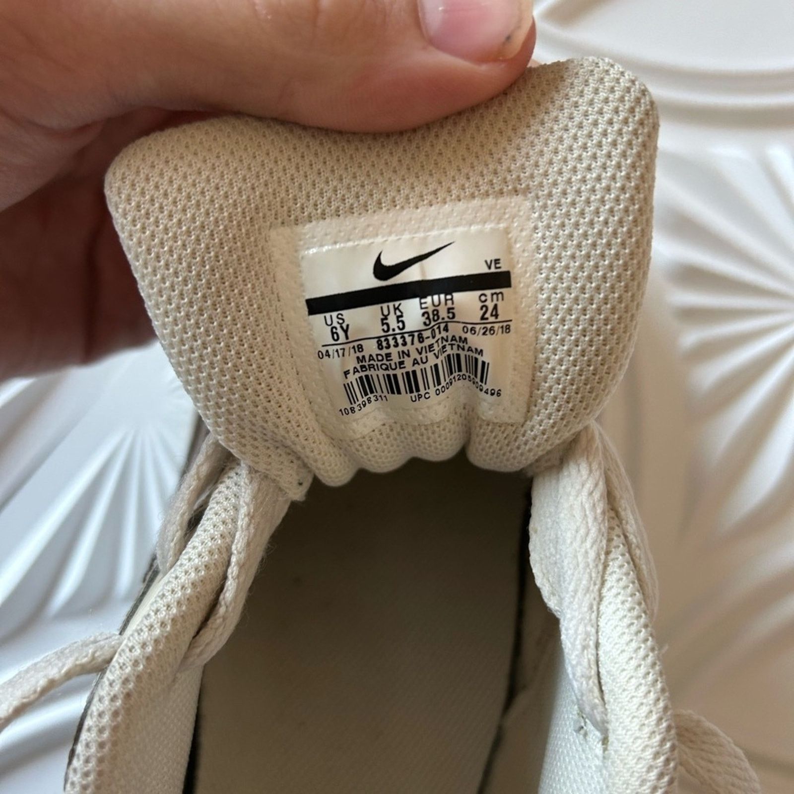 Nike Nike Tennis Shoes Size US 6 / EU 39 - 4 Thumbnail