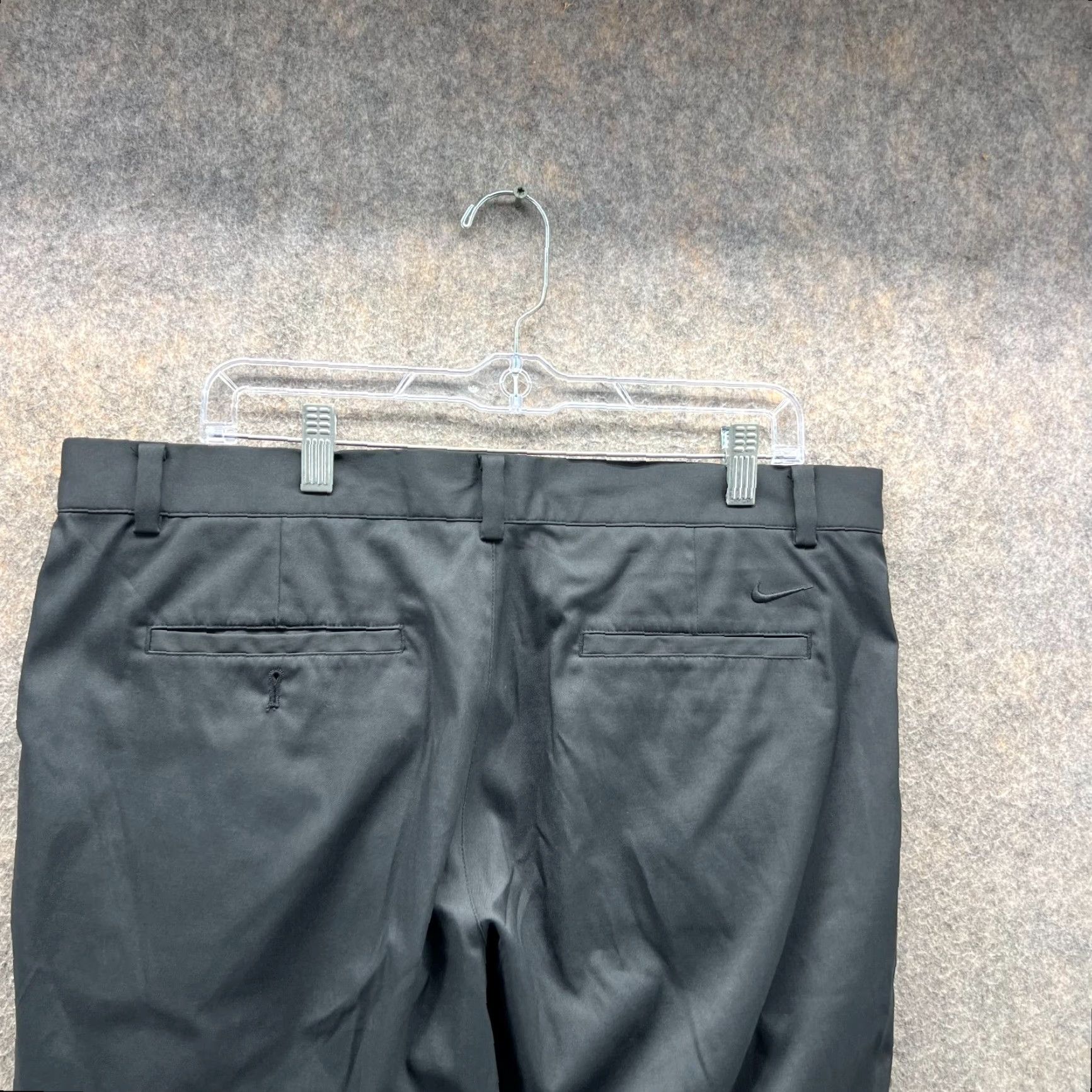 Nike Nike Pants Men 36x30 Black Chino Flat Front Regular Straight Pocketed Dress / Casual Trousers Size US 36 / EU 52 - 4 Thumbnail