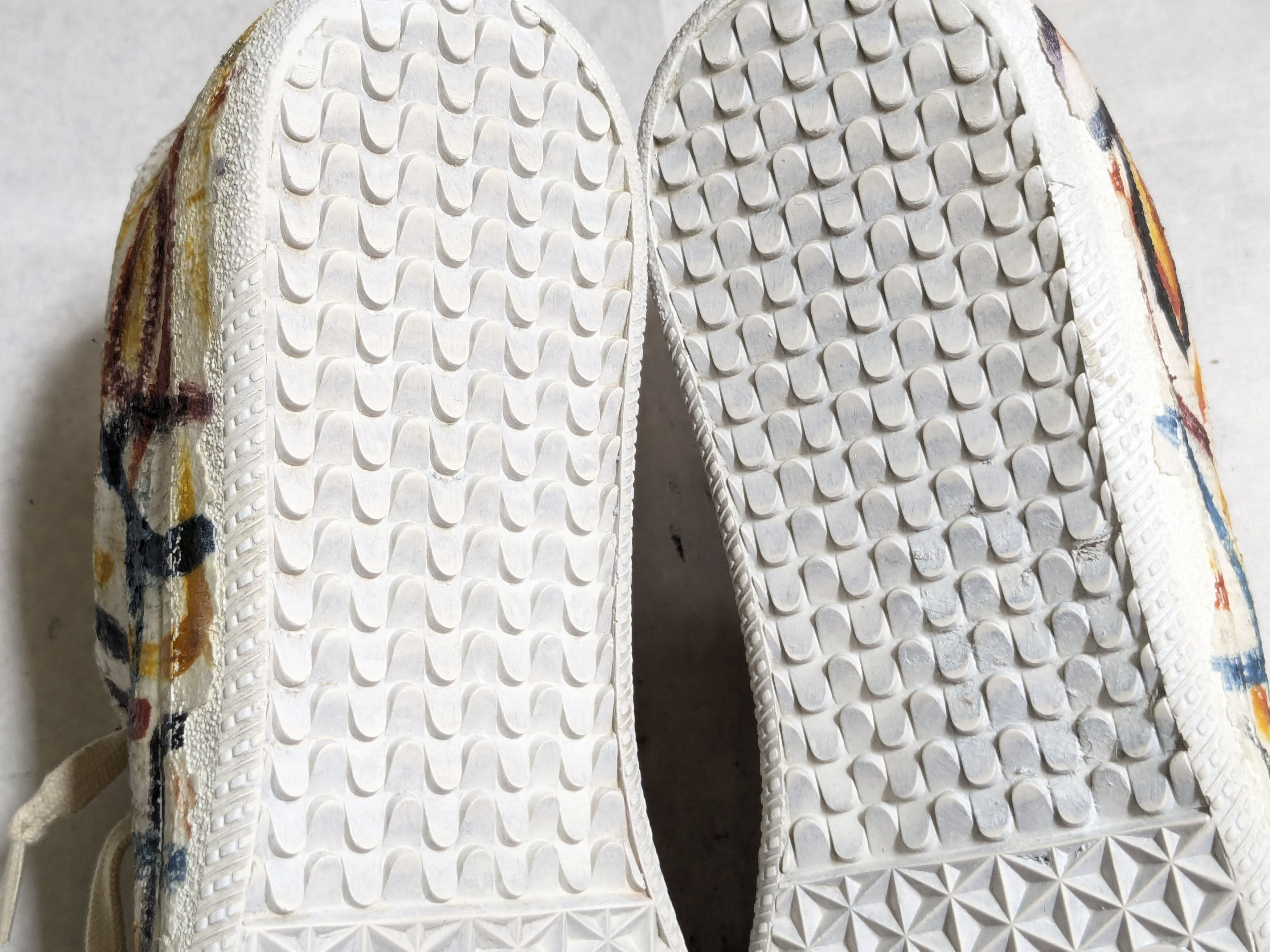 Maison Margiela Maison Margiela GAT Replica Paint Splatter White 10 43 Lows Size US 10 / EU 43 - 16 Thumbnail