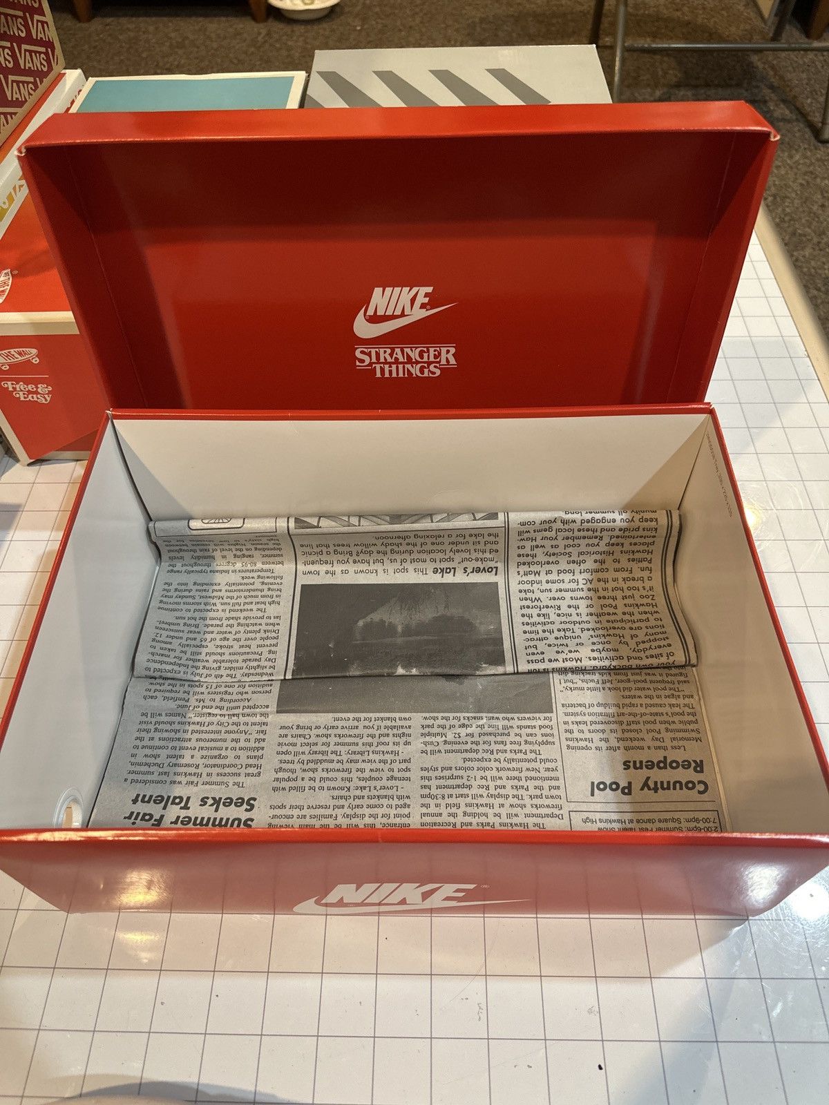Nike Nike x Stranger Things Collab Tailwind Size US 12 / EU 45 - 6 Thumbnail