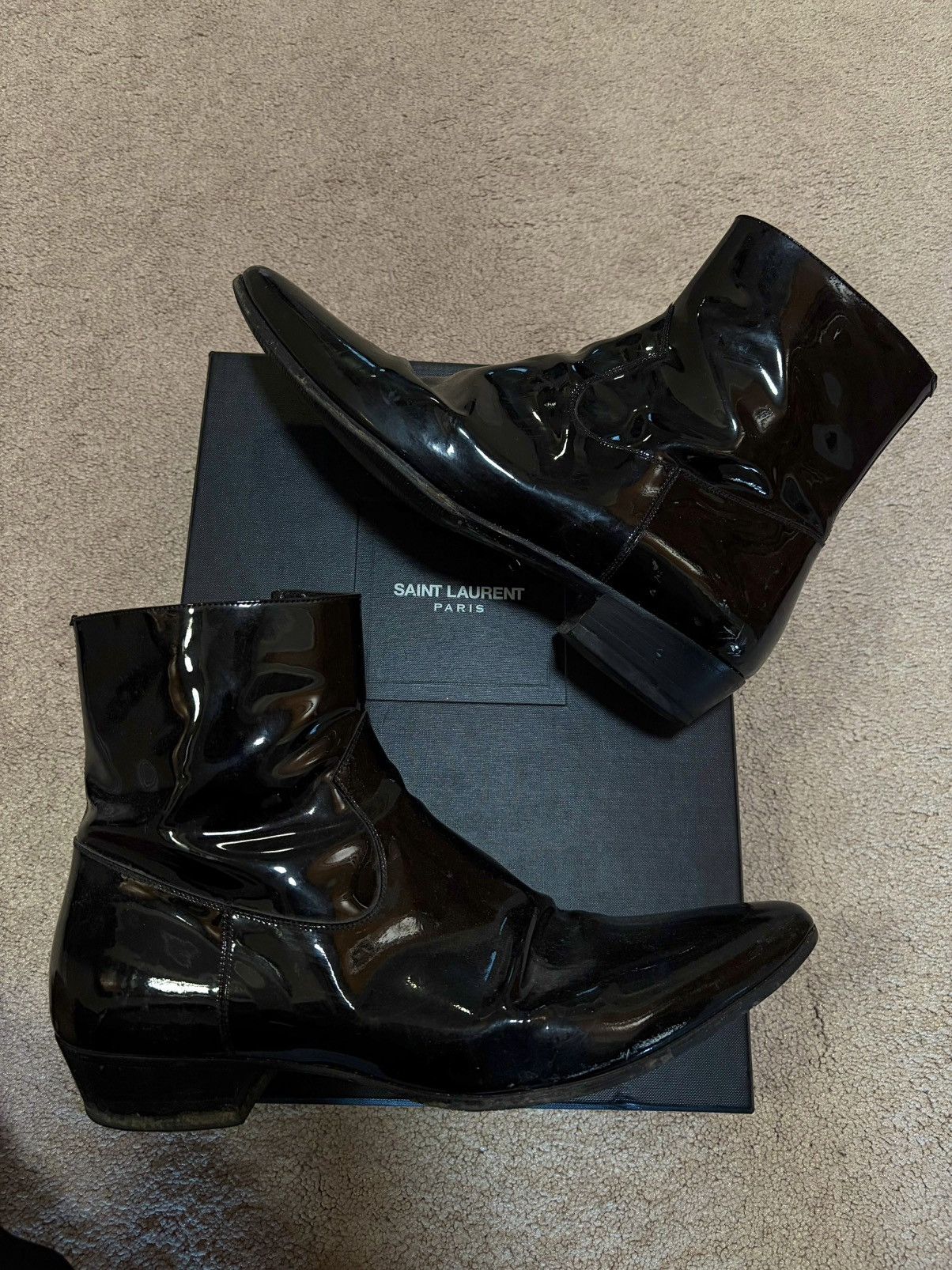 Saint Laurent Paris Saint Laurent Patent Leather Devon boots Size US 10.5 / EU 43-44 - 2 Thumbnail