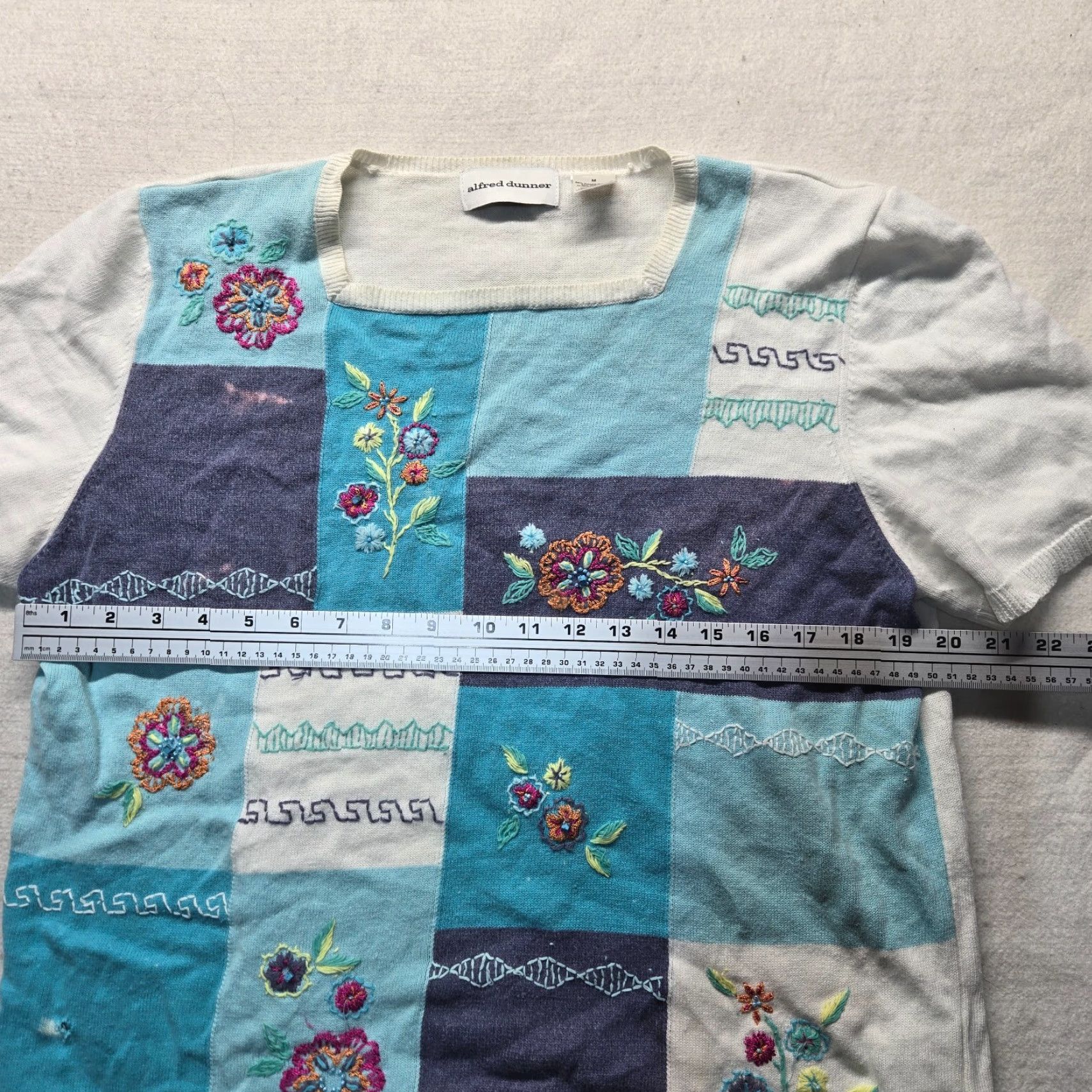 Vintage Alfred Dunner Sweater Embroidered Floral Flowers Beaded Ramie Adult Women Size M Size M / US 6-8 / IT 42-44 - 5 Thumbnail