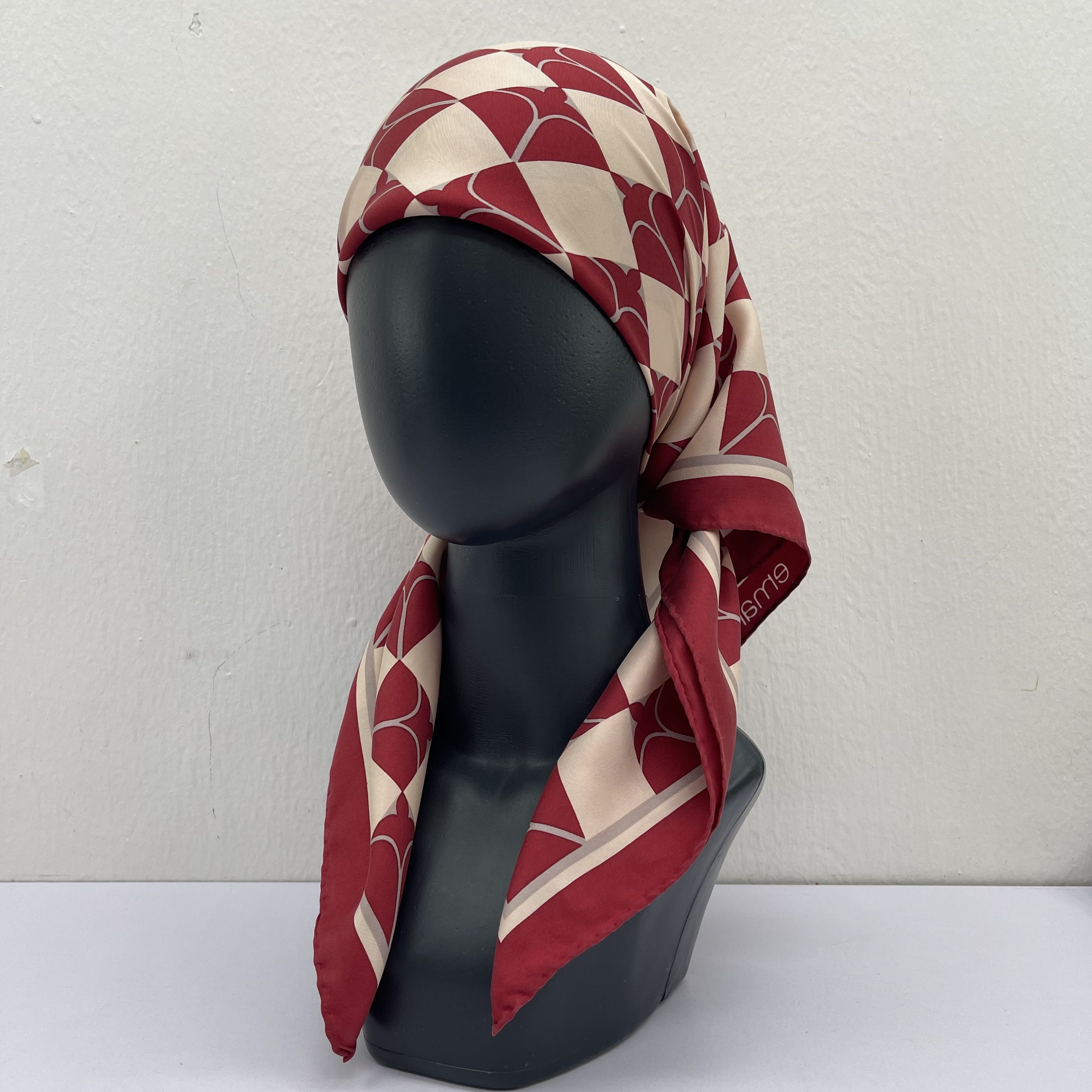Emanuel Ungaro Vintage Emanuel Ungaro Silk Scarf Babushka - S7047 Size ONE SIZE - 1 Thumbnail