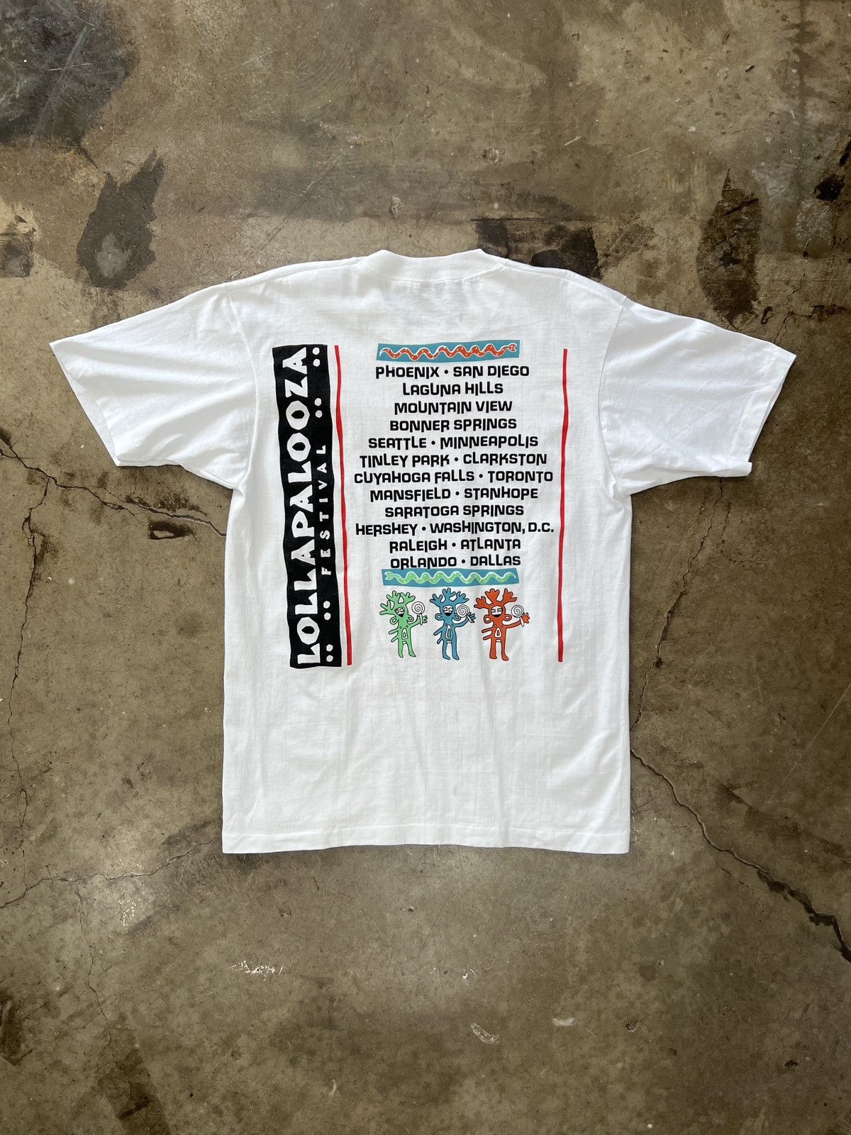 Band Tees Vintage 1991 Lollapalooza Nine Inch Nails band Tee Large Size US L / EU 52-54 / 3 - 5 Thumbnail