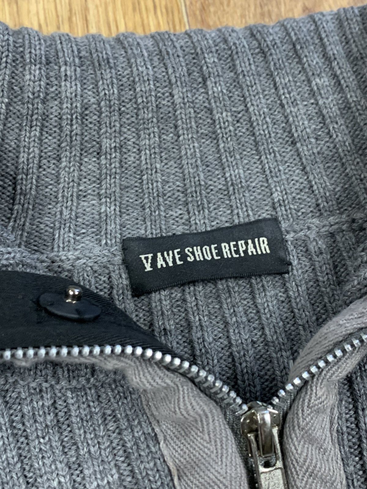 Japanese Brand × V AVE SHOE REPAIR V Ave Shoe Repair Turtle Neck 1/3 zip Sweater VAVE S.R. Size US M / EU 48-50 / 2 - 4 Thumbnail