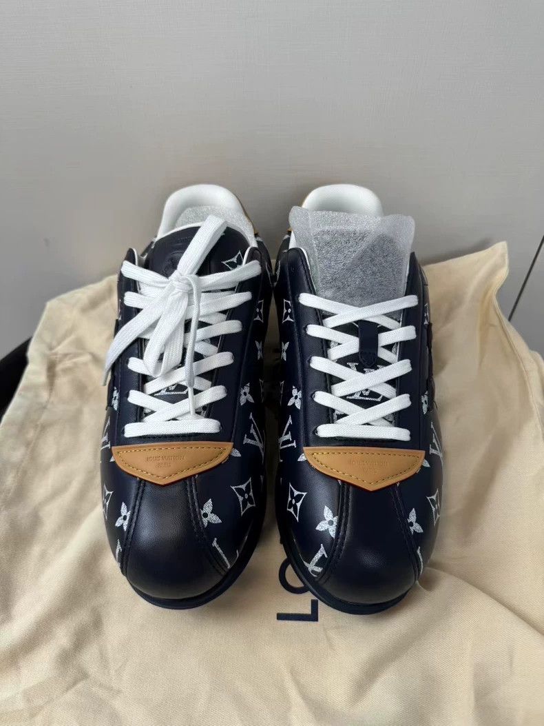 Louis Vuitton Louis Vuitton Nigo's New Blue Bread Bread Shoes Size US 10 / EU 43 - 3 Thumbnail