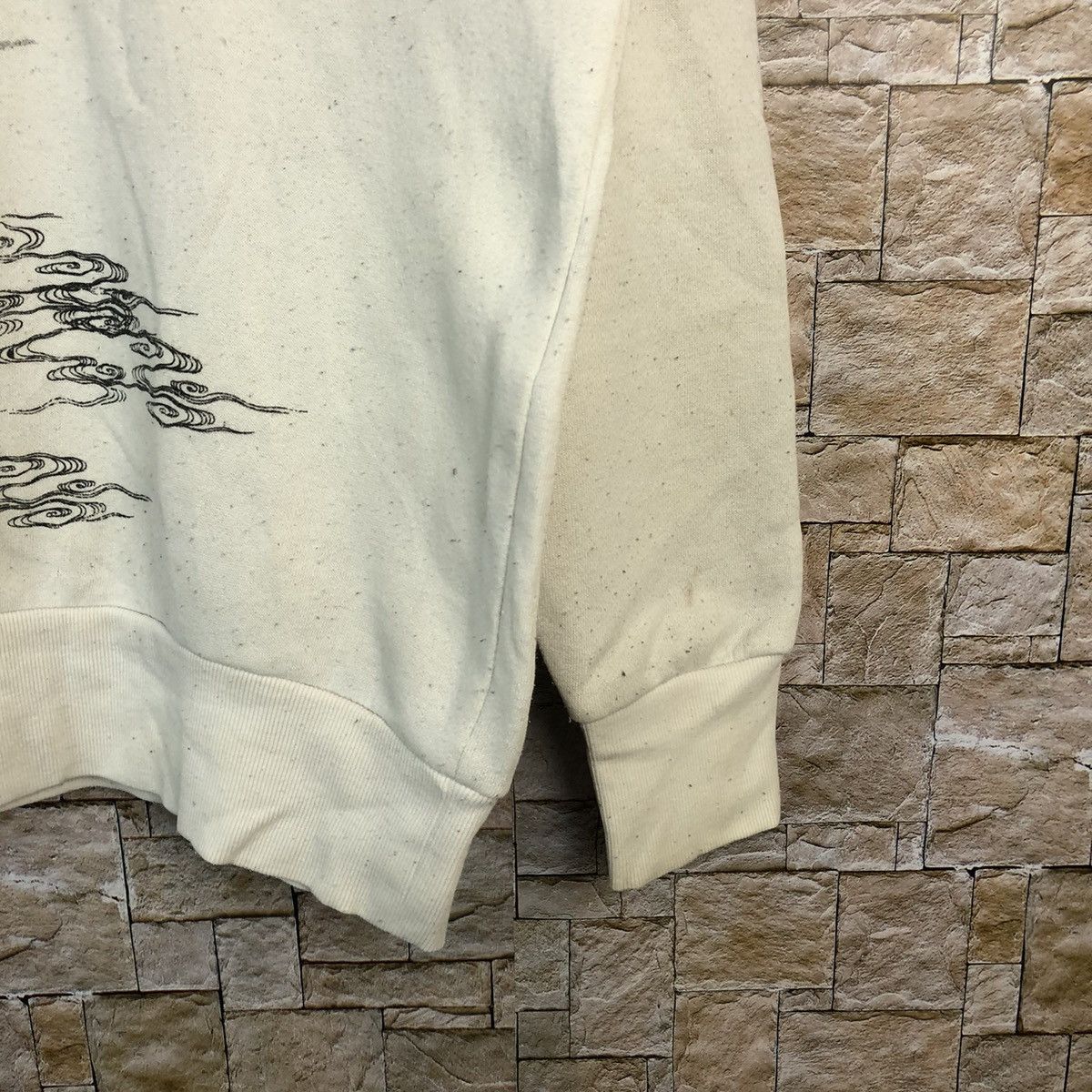 Japanese Brand Japan Dragon vintage White Sweatshirt #A792 Size US M / EU 48-50 / 2 - 8 Thumbnail