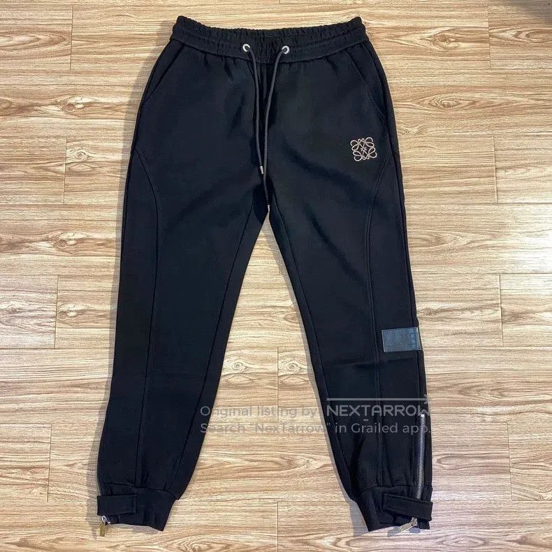 Loewe LOEWE Men's Black Sweatpants . Size US 34 / EU 50 - 1 Thumbnail