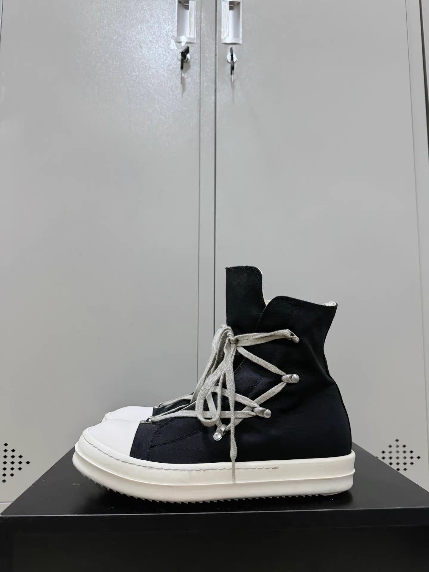 Rick Owens Rick Owens Drkshdw pentagram Converse high-top sneakers Size US 8 / EU 41 - 7 Thumbnail