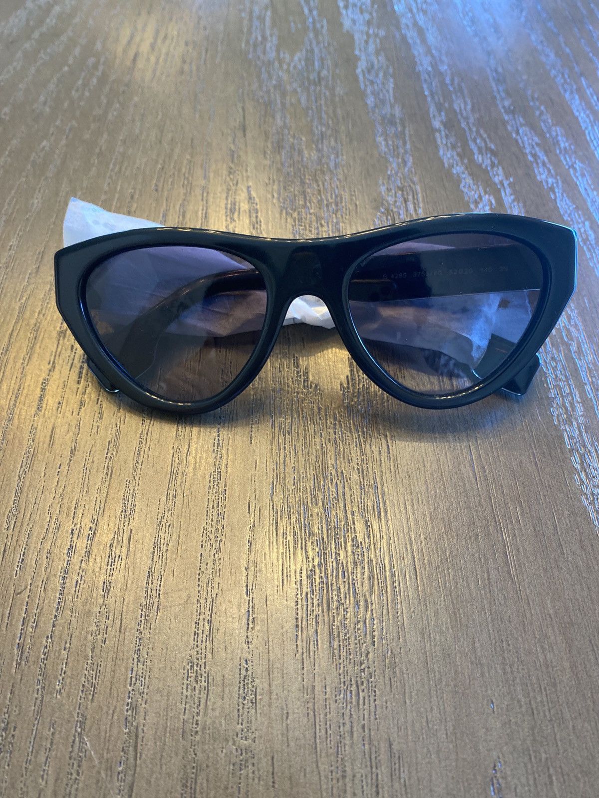 Burberry Cat Eye Burberry Sunglasses Size ONE SIZE - 6 Thumbnail