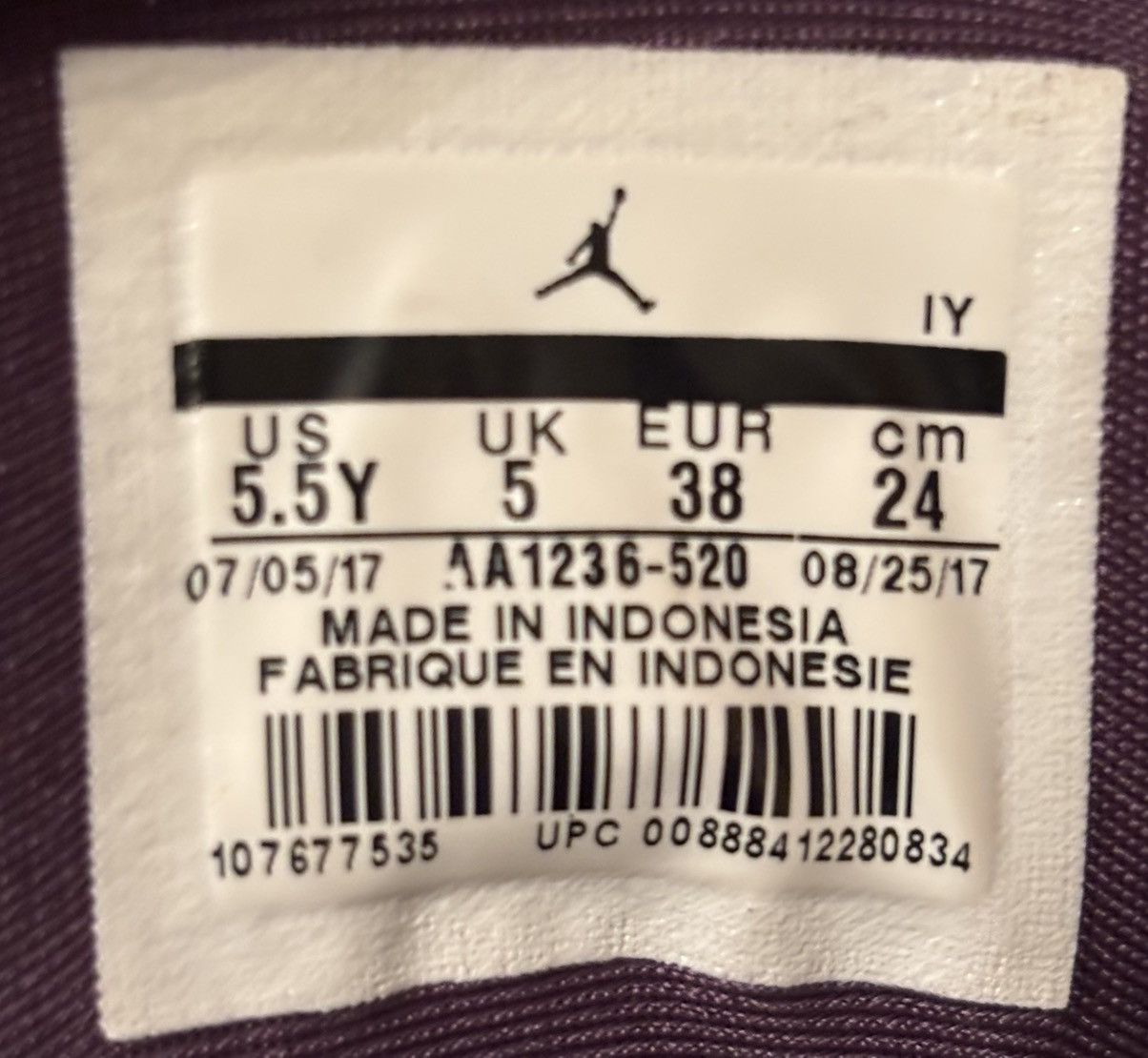 Jordan Brand Air Jordan 13 Retro Premium HC GS 'Dark Raisin' Size US 7 / IT 37 - 7 Thumbnail