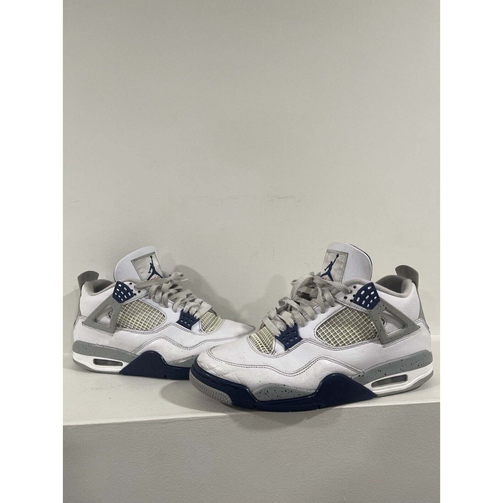 Jordan Brand Size 10.5 - Jordan 4 Retro Mid Midnight Navy Size US 10.5 / EU 43-44 - 1 Thumbnail