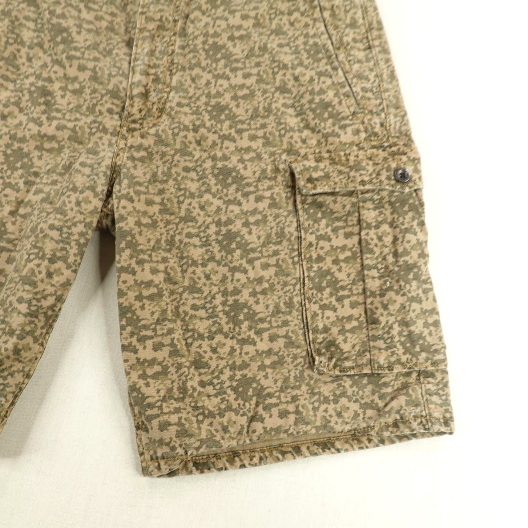 Levi's Levi's Cargo Shorts Mens 38 Beige Camouflage Canvas Outdoors Casual Workwear Size US 36 / EU 52 - 4 Thumbnail