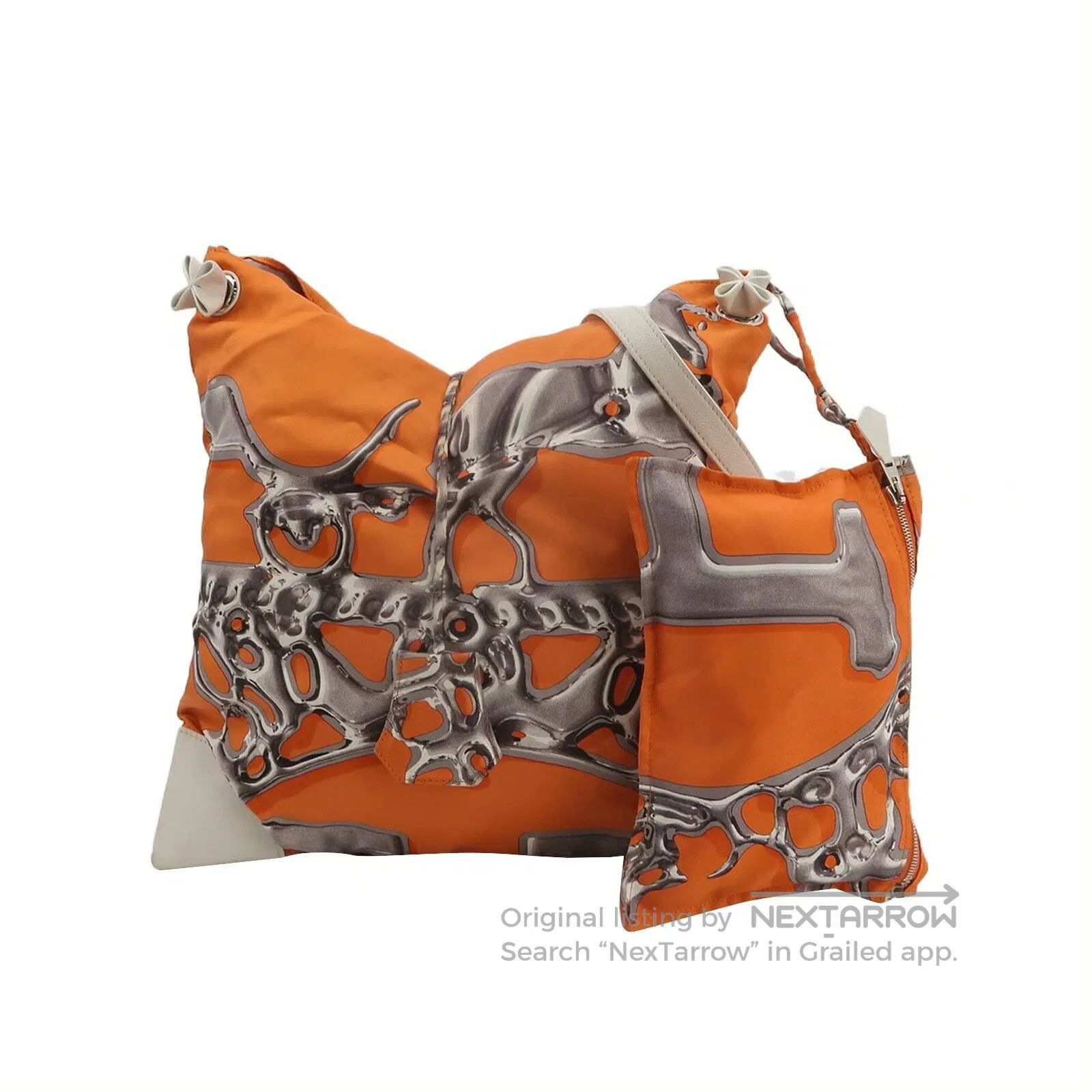 Hermes Hermes Silkycity Orange Scarf Bag. Size ONE SIZE - 1 Thumbnail