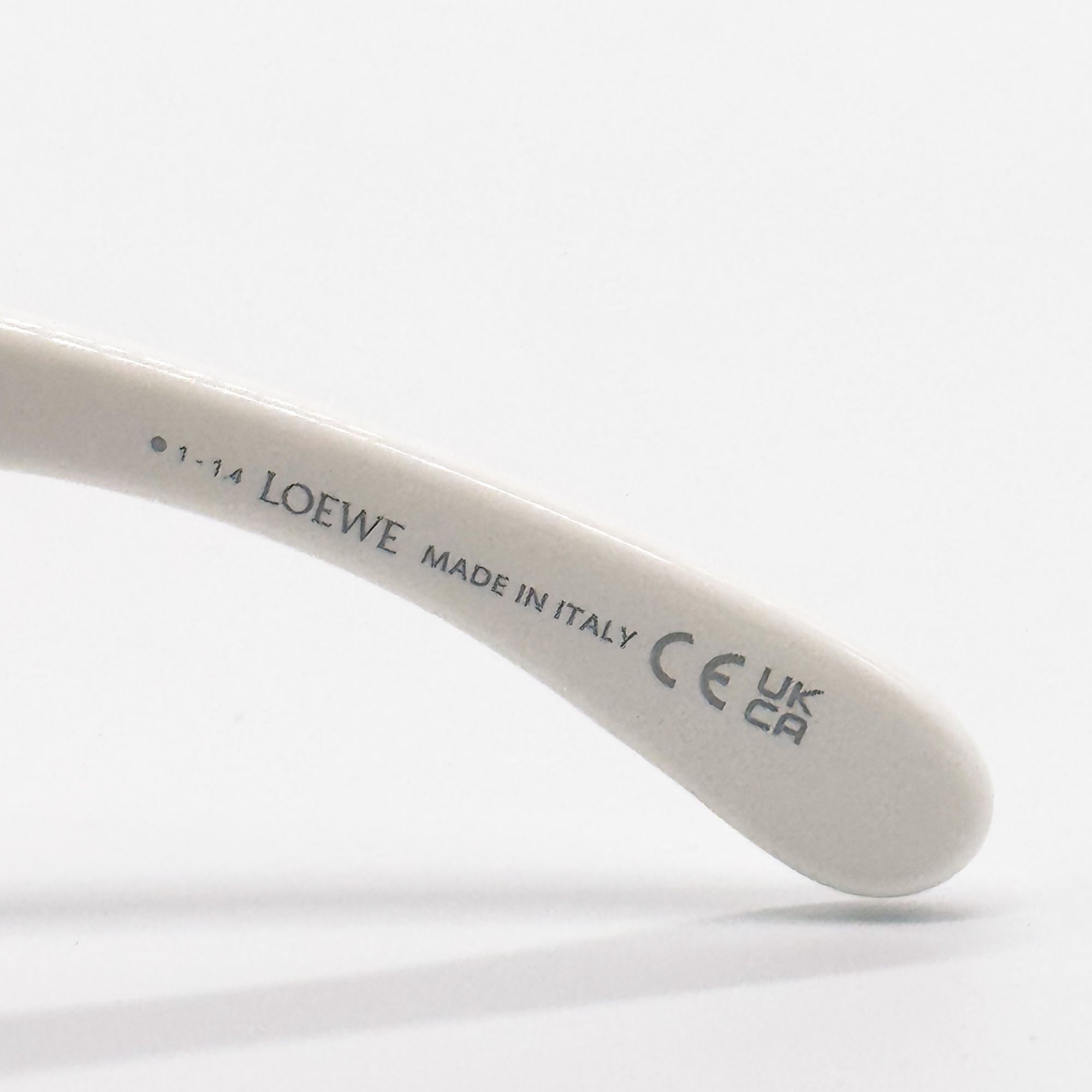 Loewe NEW LOEWE SUNGLASSES LW40131I 25G WHITE UNISEX EYEWEAR LOEWE Size ONE SIZE - 12 Thumbnail