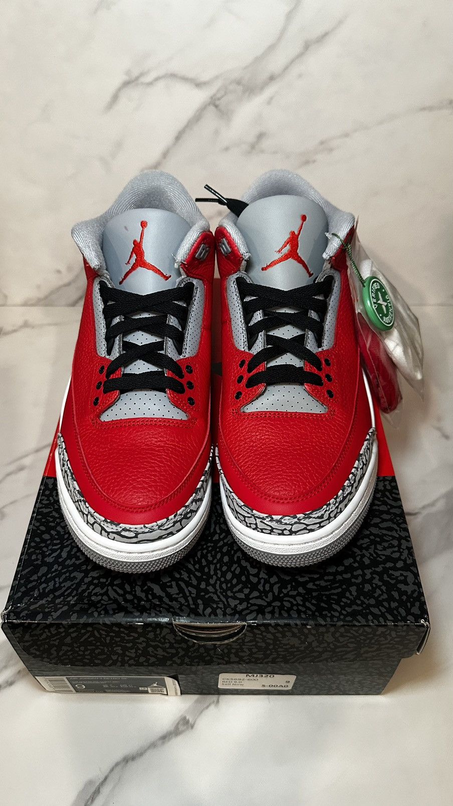 Jordan Brand × Nike Air Jordan 3 Retro Size US 9 / EU 42 - 1 Thumbnail