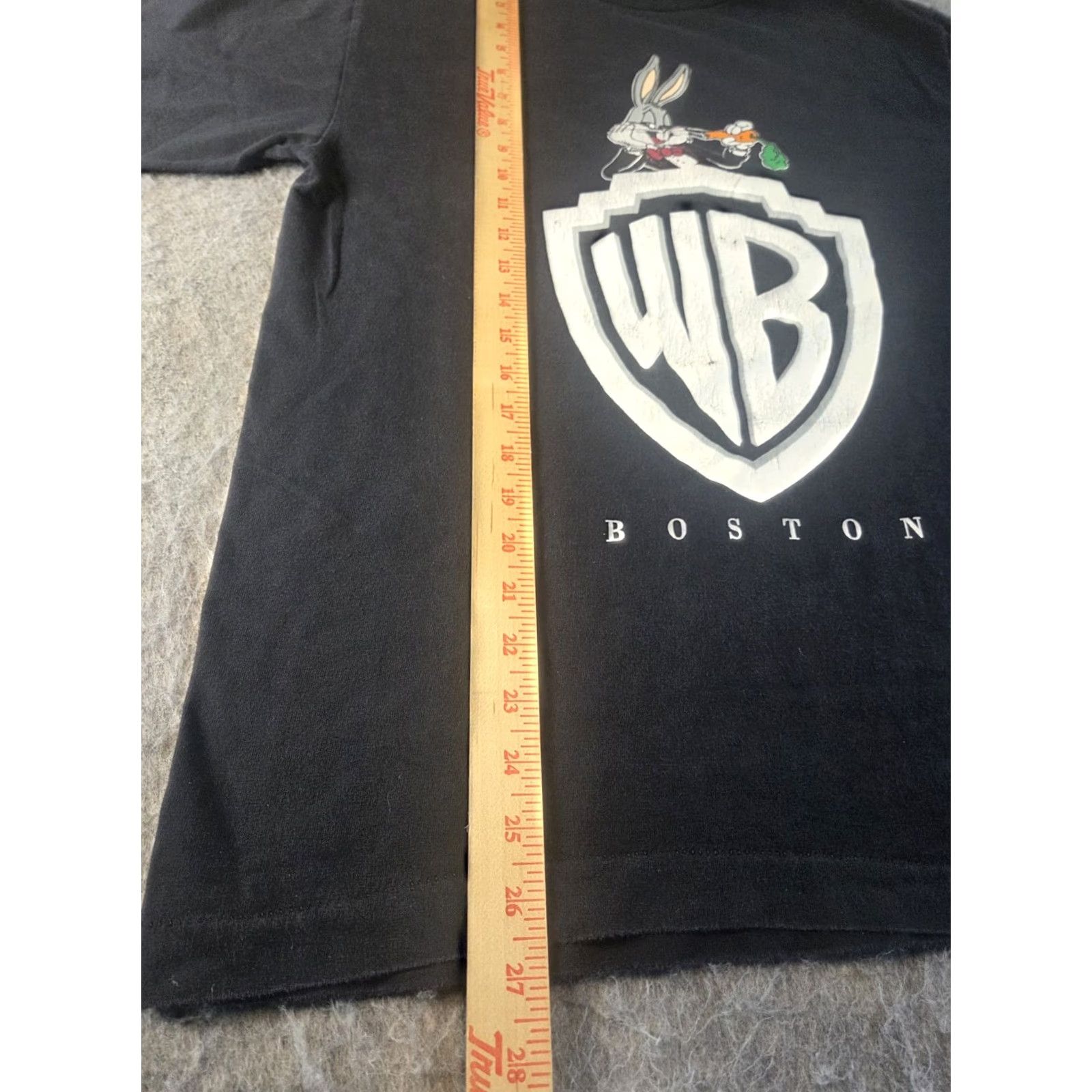 Vintage VINTAGE Bugs Bunny Boston T shirt 1996 Warner Bros. M Black Mens Short Sleeve Crew Neck 90s USA Size US M / EU 48-50 / 2 - 6 Thumbnail