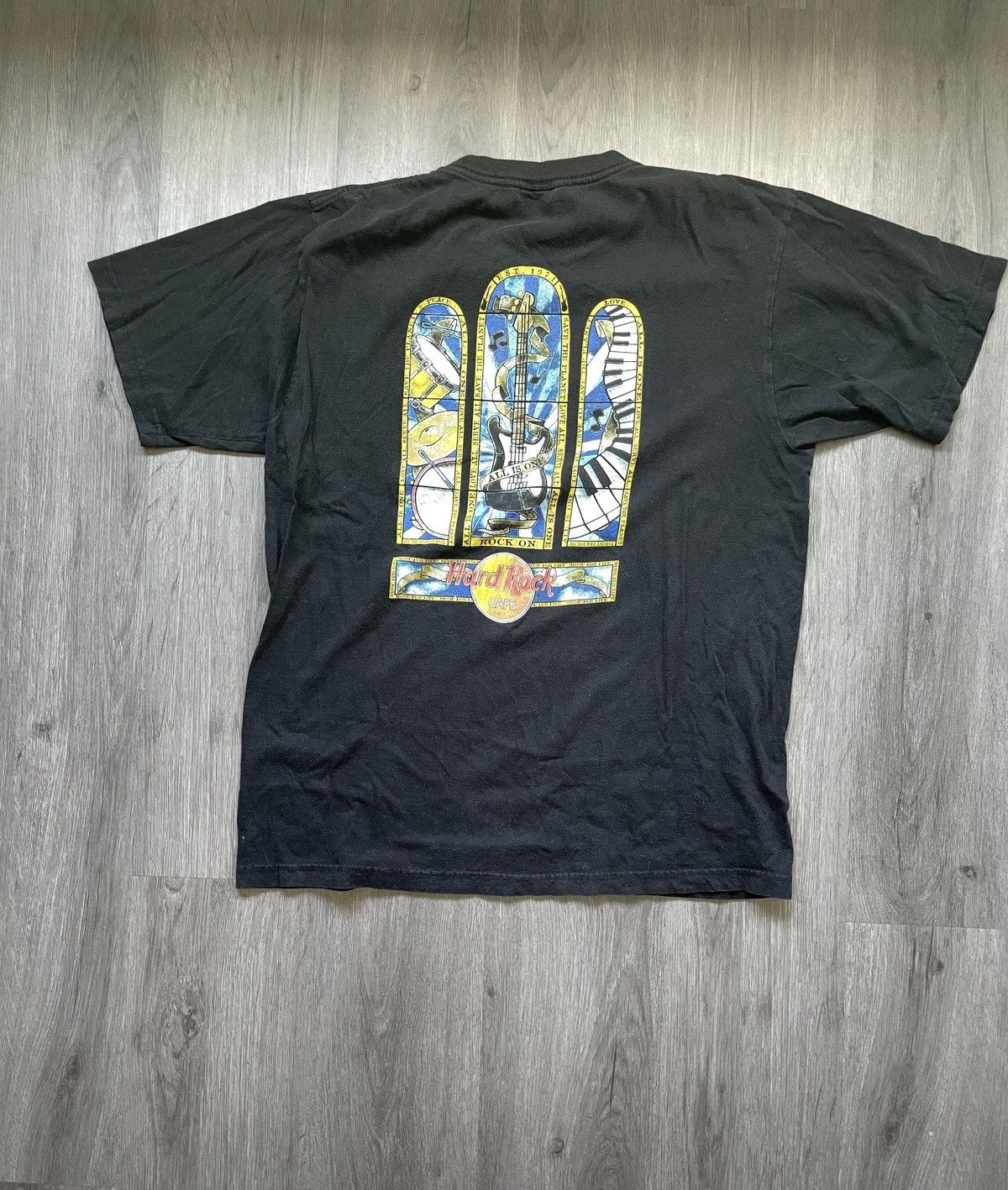 Vintage Vintage Hard Rock Cafe “Rome” Graphic T-Shirt (Sz.L) Size US L / EU 52-54 / 3 - 1 Thumbnail