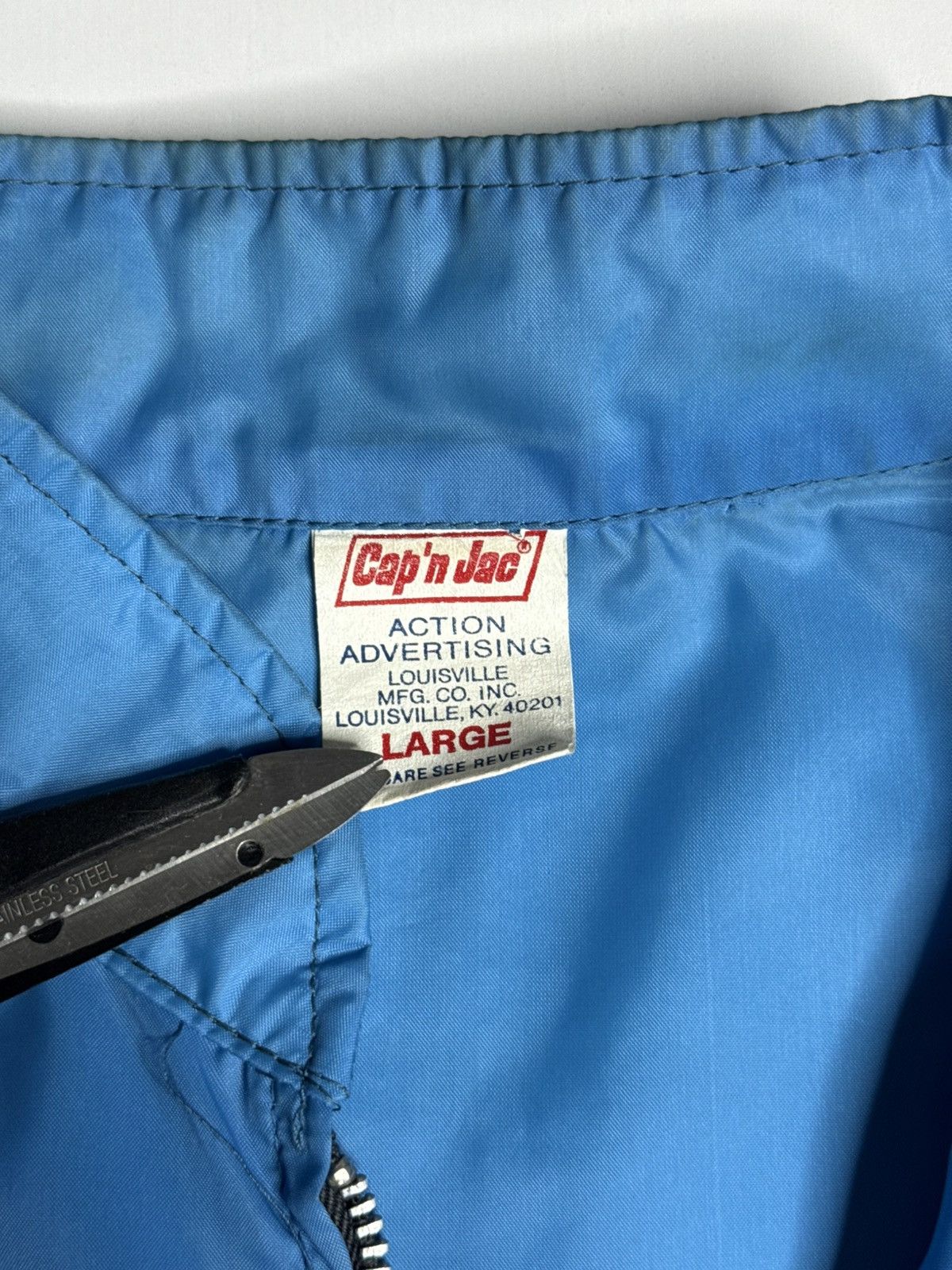 Vintage VINTAGE 1980's American Nylon Jacket “Blue” [L] PREOWNED Size US L / EU 52-54 / 3 - 5 Thumbnail