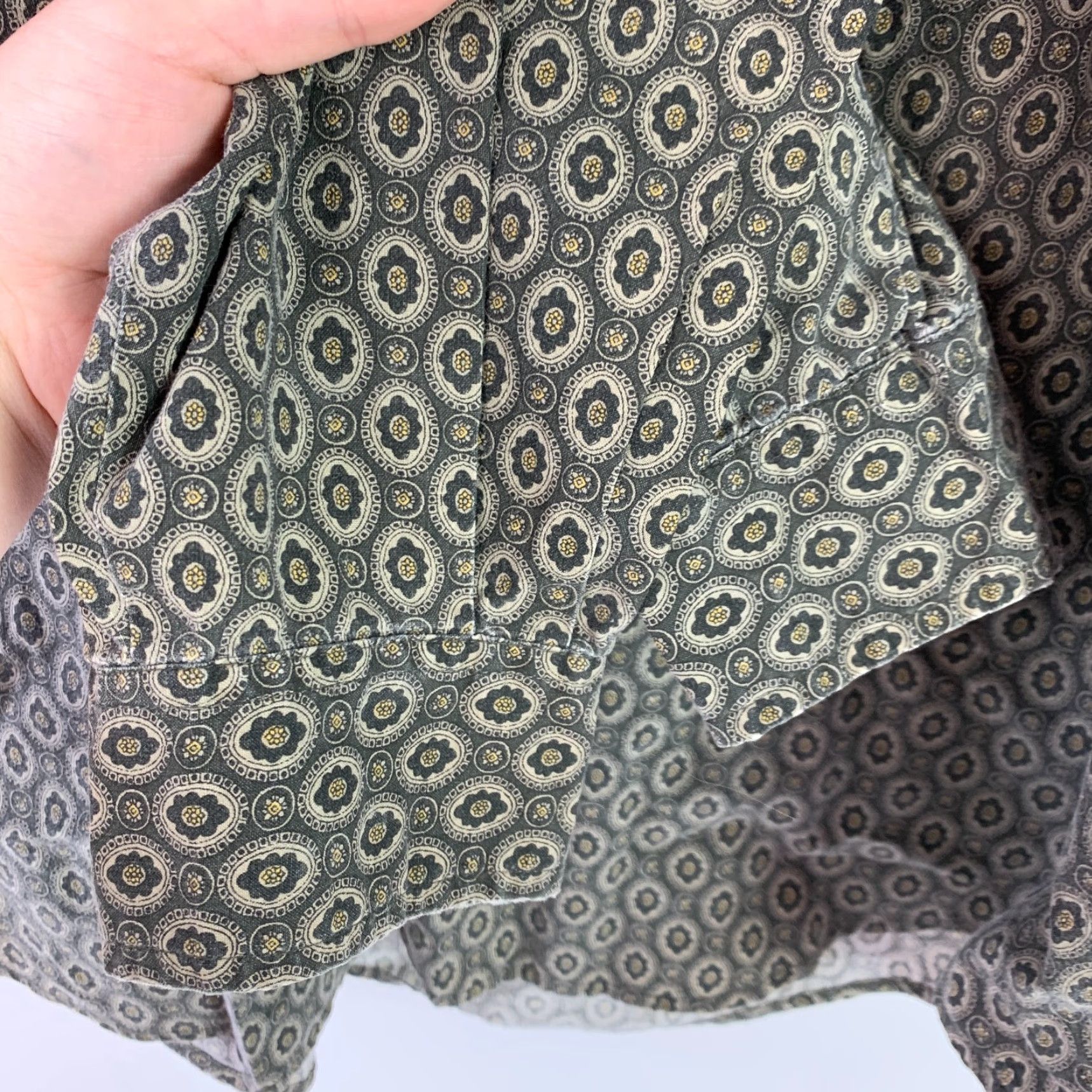 Vintage Vintage Cellini Collection Geometric Long Sleeve Button-Front Shirt Mens L Size US L / EU 52-54 / 3 - 6 Thumbnail