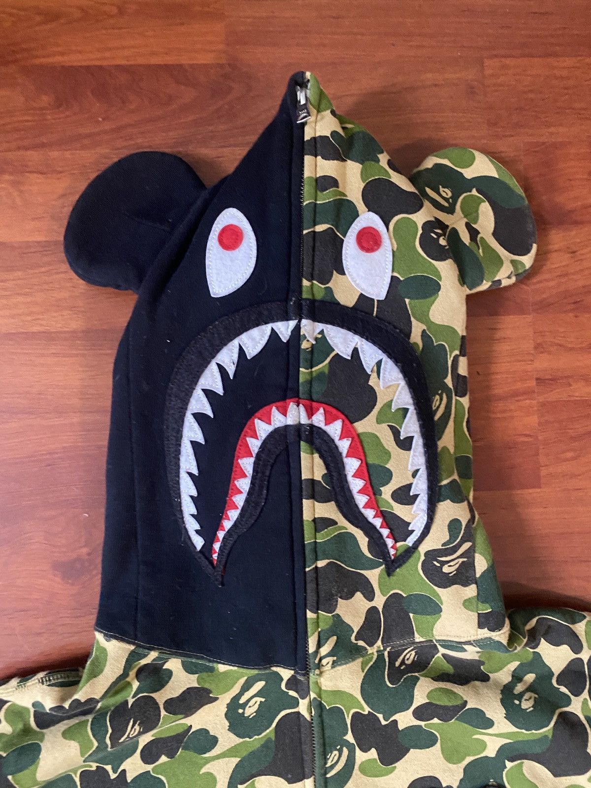 Bape Bape Medicom ABC Green Camo Shark Hoodie XL Size US XL / EU 56 / 4 - 3 Thumbnail