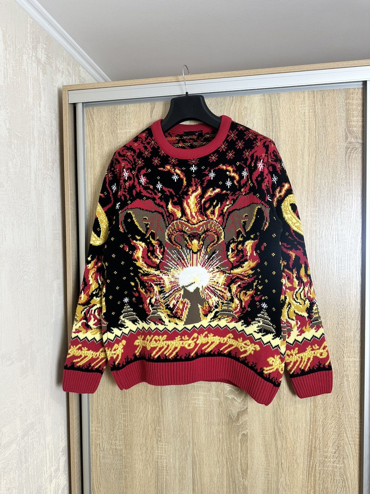 Vintage 🔥 Lord of the Rings Epic Gandalf Fight Art Sweater Pullover Size US L / EU 52-54 / 3 - 1 Thumbnail