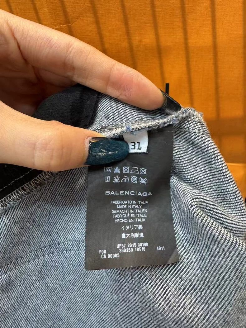 Balenciaga Balenciaga Classic Wash Denim Jeans Size 31-2505 Size US 31 - 4 Thumbnail