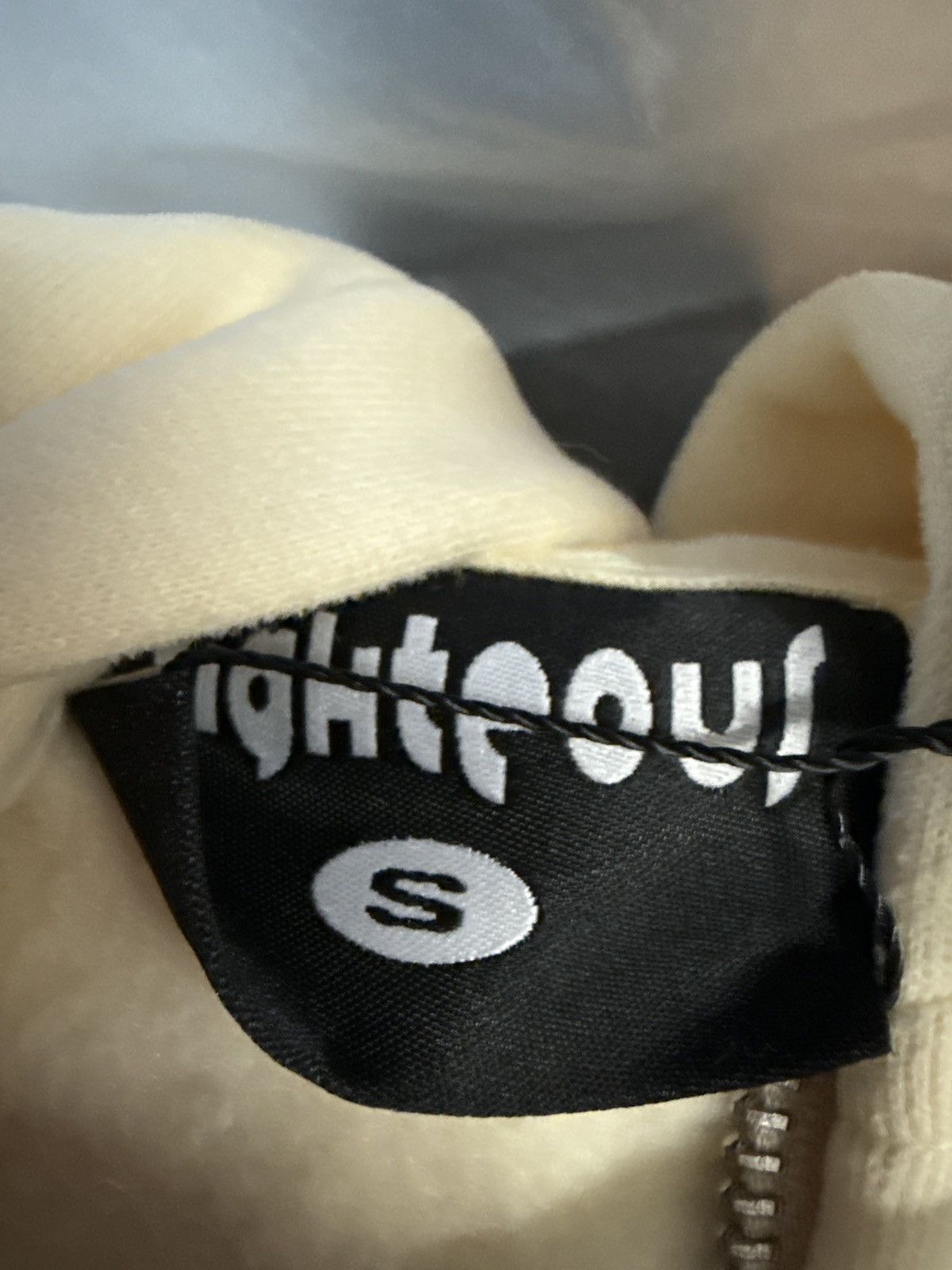 Other We Are Righteous Risen King Zip (Cream) Size US S / EU 44-46 / 1 - 4 Thumbnail