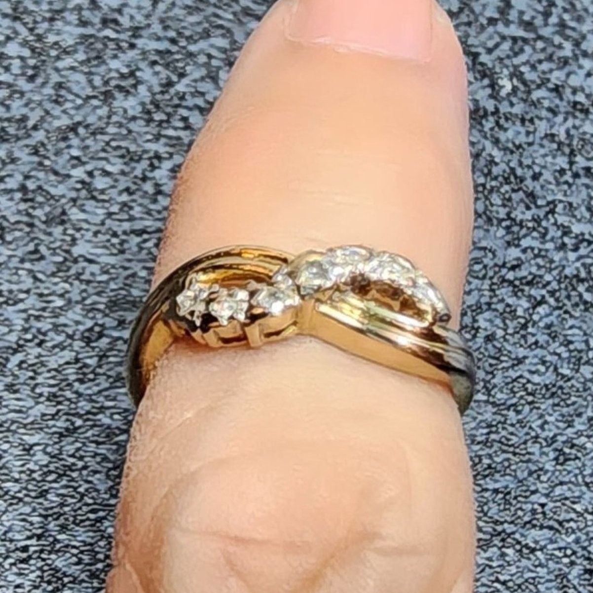 Vintage 14K Yellow Gold Infinity Symbol Diamond Accent Pinky Ring Size ONE SIZE - 9 Thumbnail