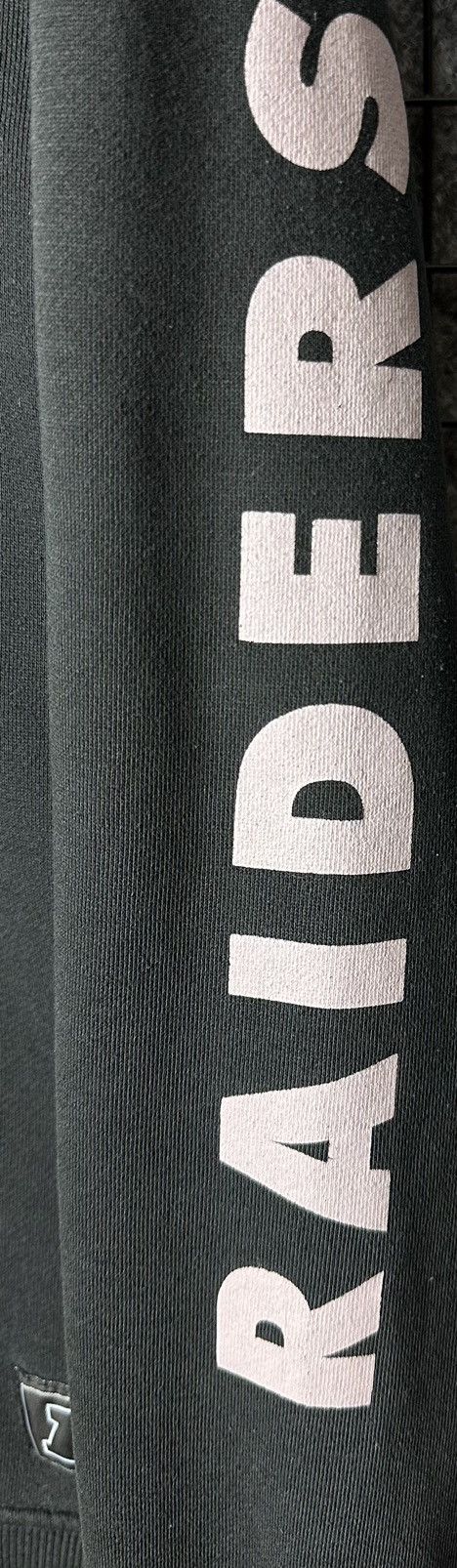 NFL × Vintage NFL Oakland Raiders Football Team Logo Sweatshirt Size XL Size US XL / EU 56 / 4 - 3 Thumbnail