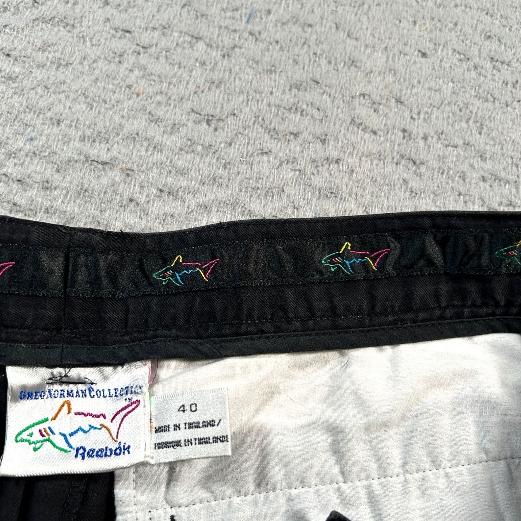 Reebok Vintage Reebok Greg Norman Chino Pants Mens 40 Black Pleated Wide-Leg Slim? (37x32) - Cotton Pants, Regular Fit, Classic Outdoor Mens Size US 40 / EU 56 - 4 Thumbnail