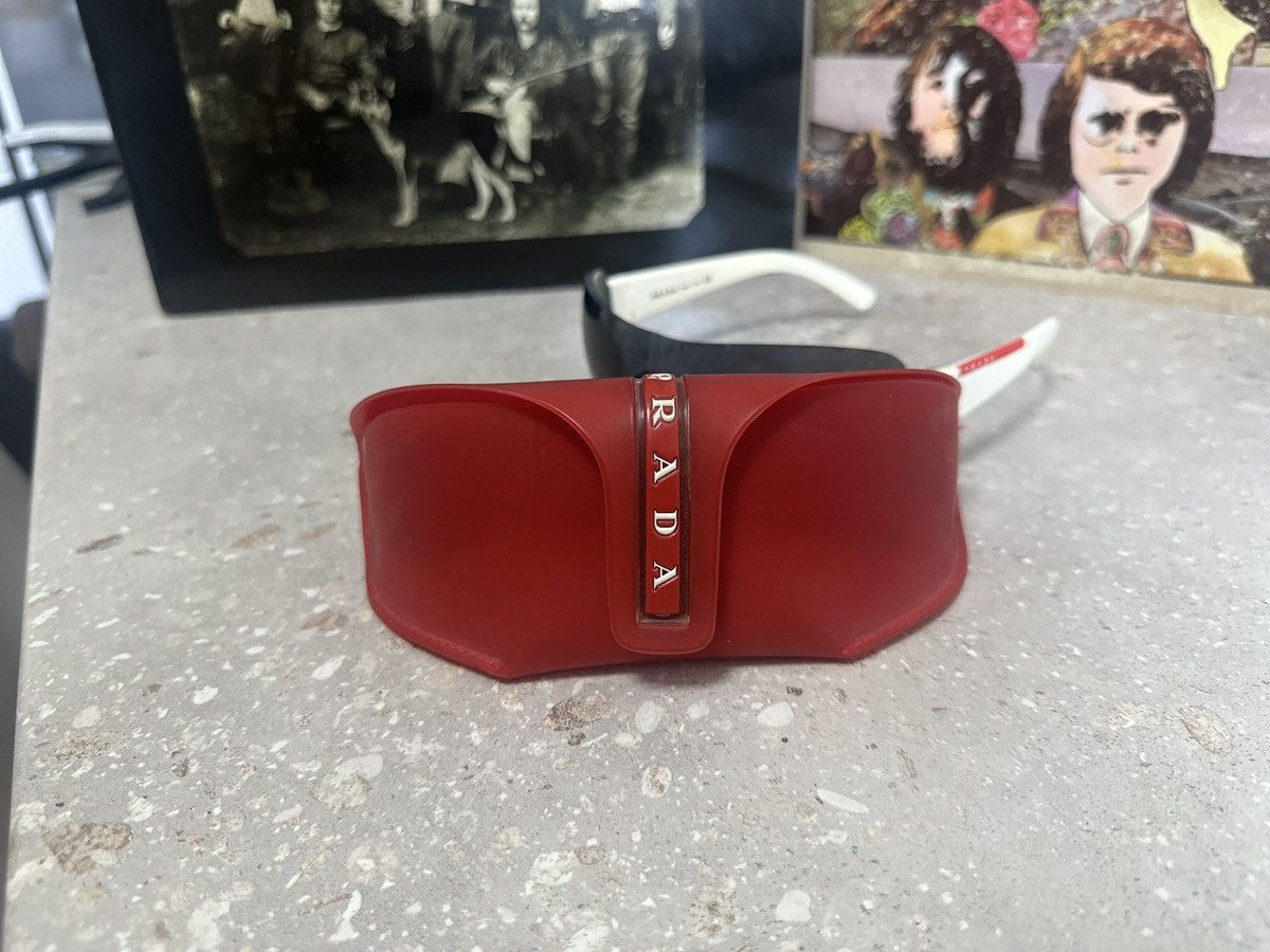 Prada Prada SPS 07F 4AO-1A1 125 vintage Luxury sunglasses Size ONE SIZE - 14 Thumbnail