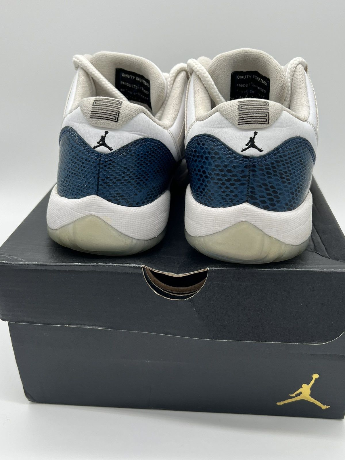 Jordan Brand Jordan 11 retro Snakeskin Navy GS Size US 5.5 / EU 38 - 5 Thumbnail