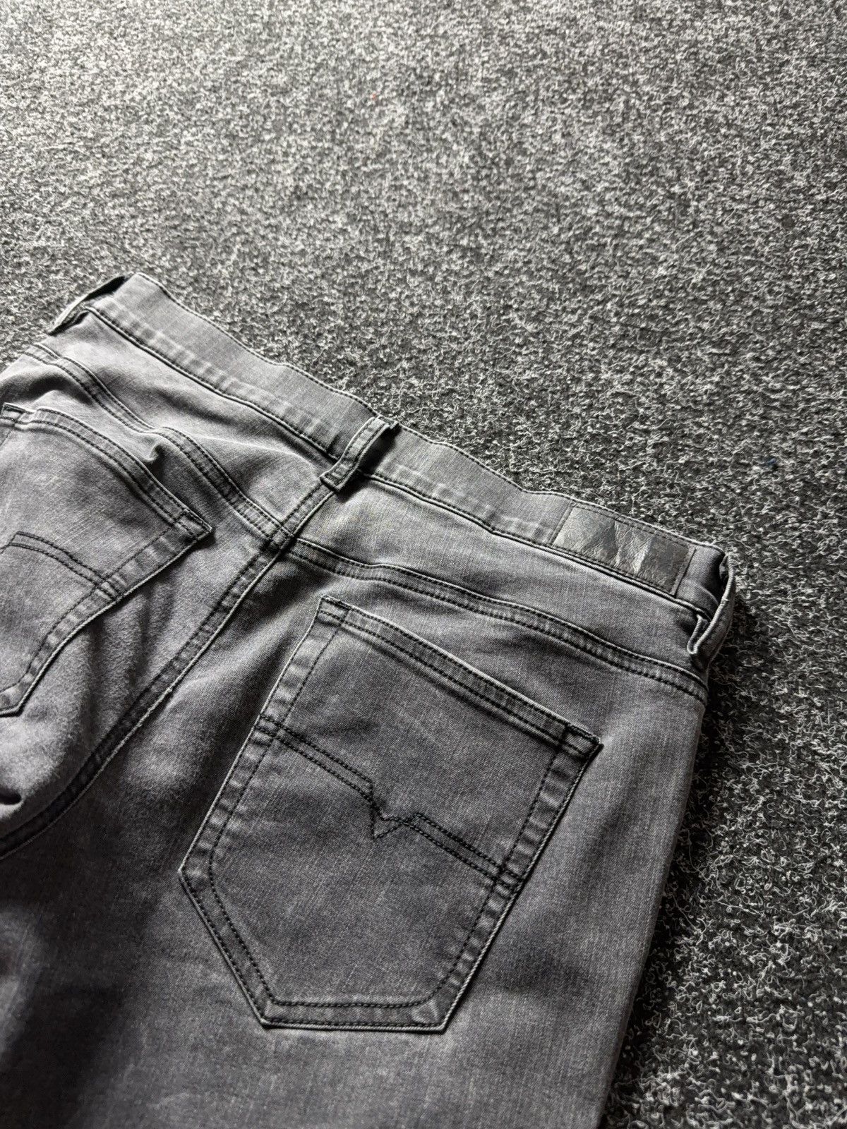 Diesel 00s Y2K Diesel D-RONISY Grey Slim Jeans Clean Minimal Fit Size 30" / US 8 / IT 44 - 19 Thumbnail