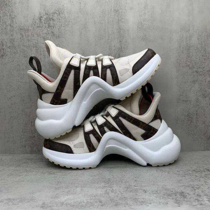 Louis Vuitton Louis Vuitton Casual Athletic Shoes in White and Brown -250 Size US 5.5 / EU 38 - 6 Thumbnail