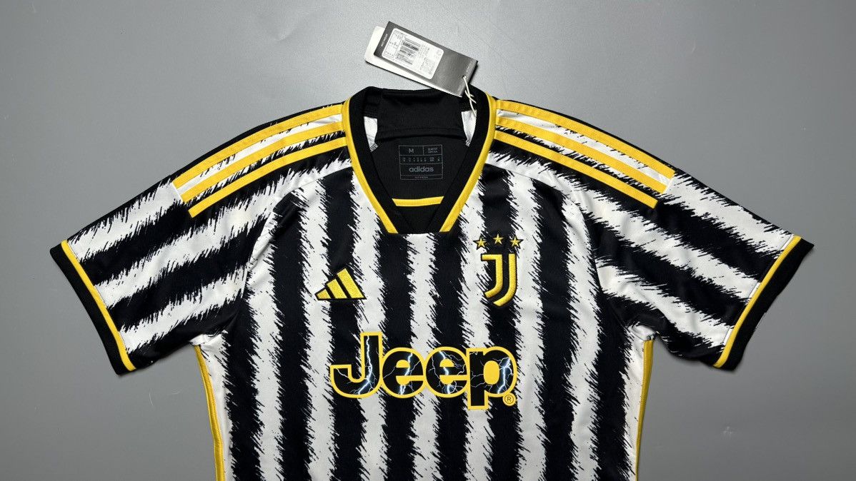 Adidas JUVENTUS ADIDAS 2024/2025 FOOTBALL HOME JERSEY #10 YILDIZ Size US M / EU 48-50 / 2 - 3 Thumbnail