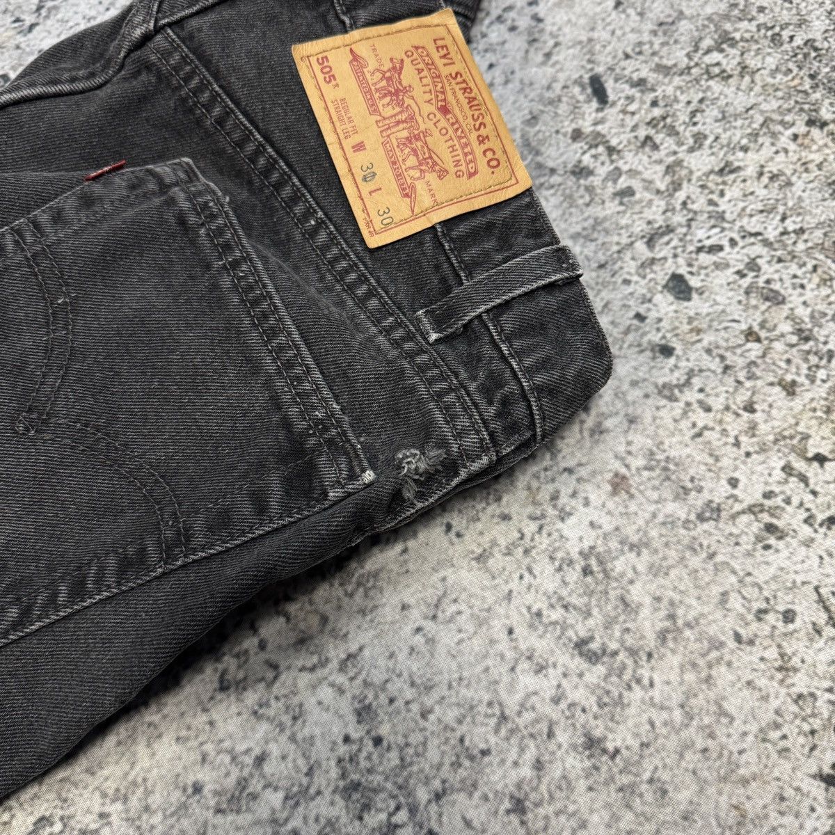 Levi's 90s Levi's 505 Faded Black Denim Jeans ERD Grunge Hedi Size US 29 - 9 Thumbnail