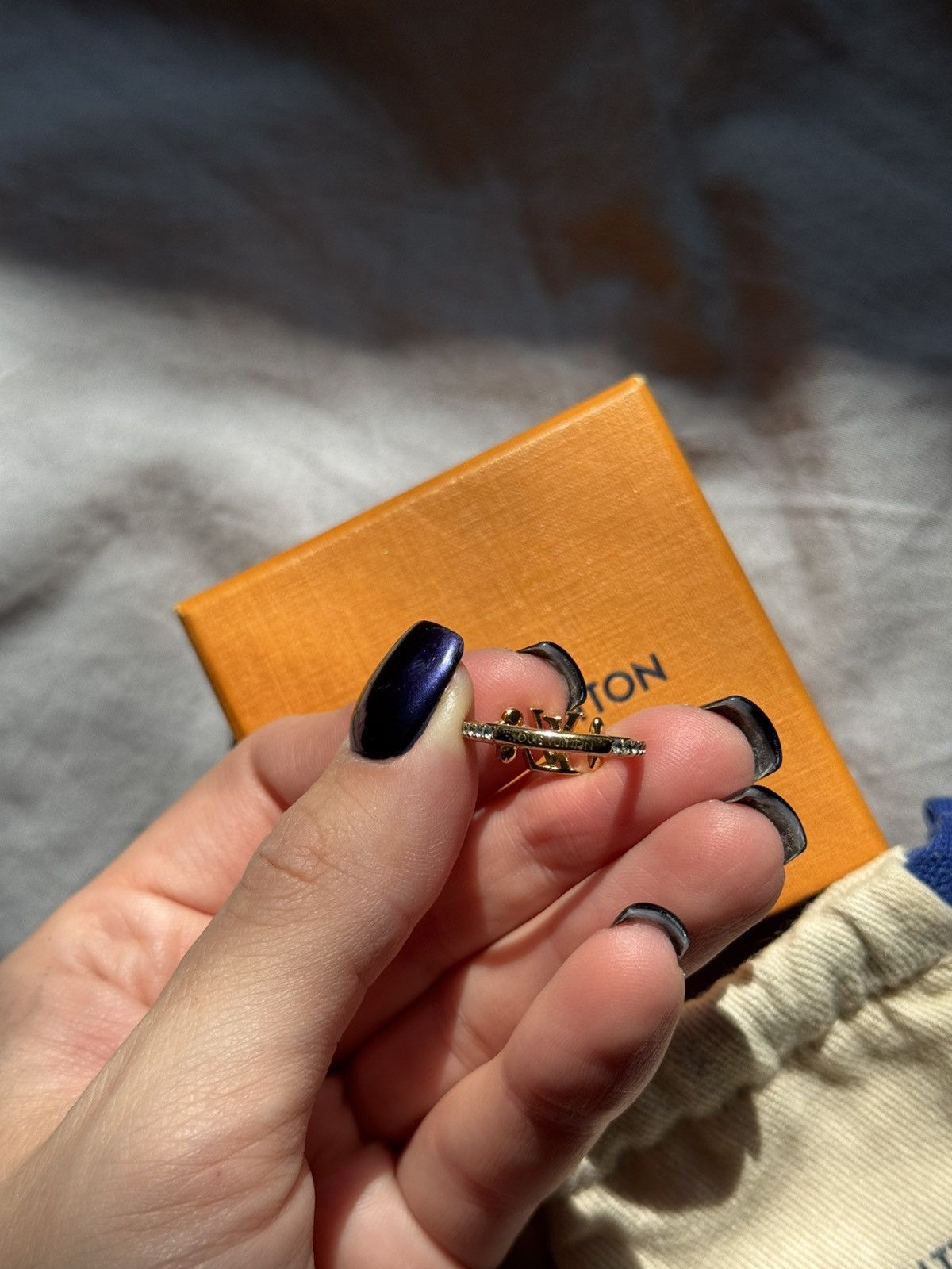 Louis Vuitton Louis Vuitton LV Iconic Metal Gold Ring Size ONE SIZE - 8 Thumbnail