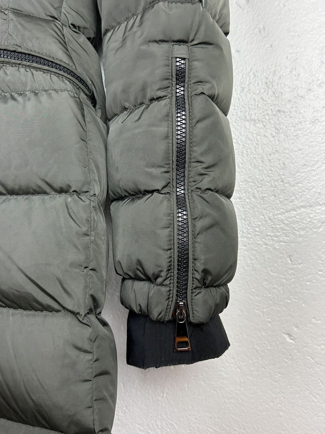 Moncler Moncler Betulong Giubbotto Puffer Parka Down Jacket In Green Size M / US 6-8 / IT 42-44 - 3 Thumbnail