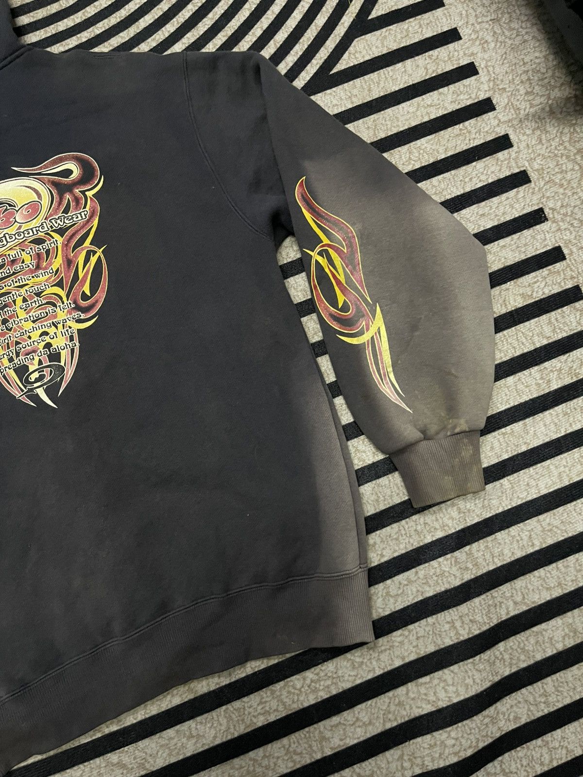 Sun Surf 2000s PIKO HAWAIIAN LONGBOARD WEAR SUN FADED TRIBAL HOODIE Size US L / EU 52-54 / 3 - 17 Thumbnail