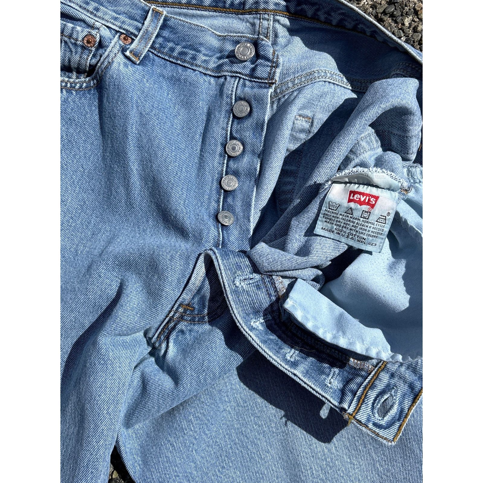 Levi's Vintage 90s Made in USA Levi’s 501 silver button fly 37x30 Size US 38 / EU 54 - 1 Thumbnail