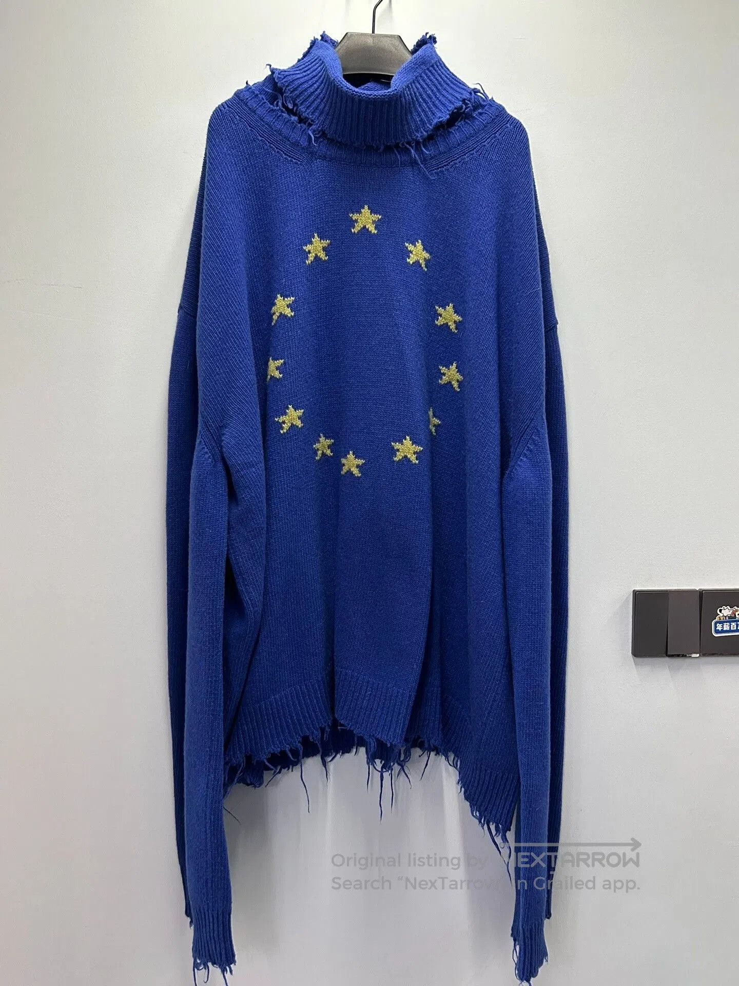 Vetements EU Star Sweater in Blue.