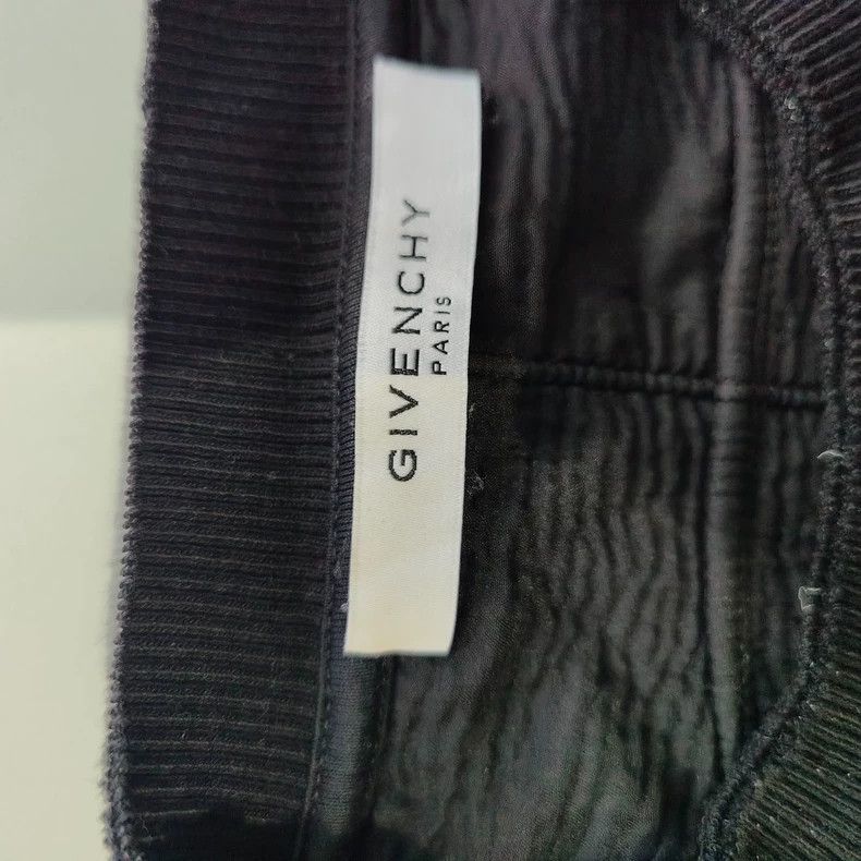 Givenchy Givenchy Sweater, Ripped Style Size US S / EU 44-46 / 1 - 4 Thumbnail