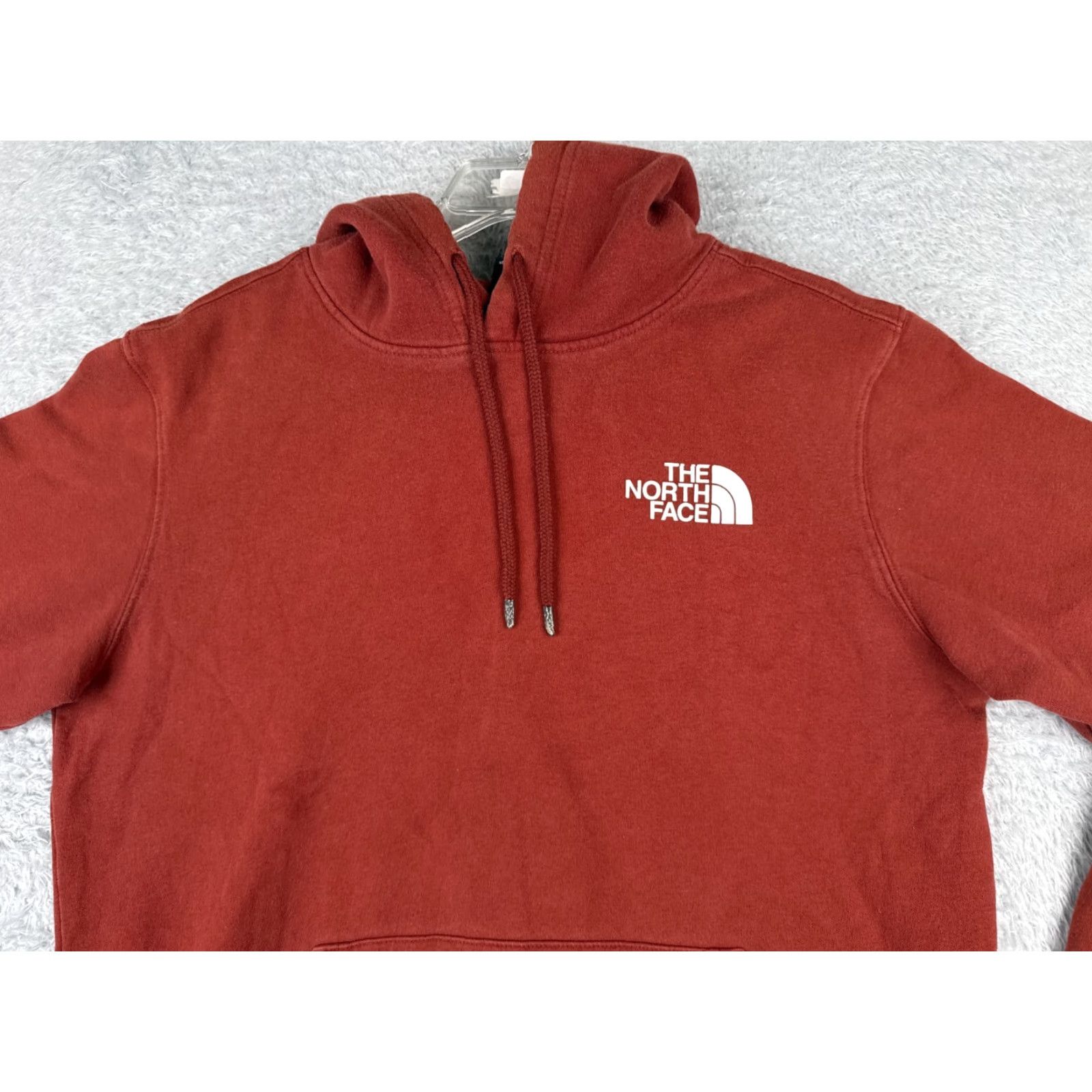 The North Face VINTAGE The North Face Hoodie Men M Red Pullover Jersey Jersey Fabric Logo Cr ow Neck Zip Pockets 90s Sports Theme Mens Size US M / EU 48-50 / 2 - 4 Thumbnail