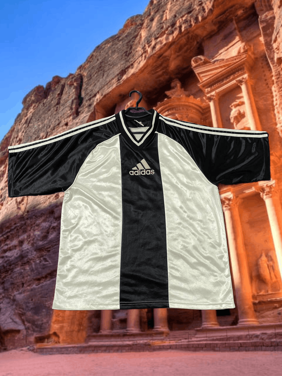 Adidas Vintage Jerseys Adidas big logo T-Shirt Y2K sportwear Size US XL / EU 56 / 4 - 1 Thumbnail
