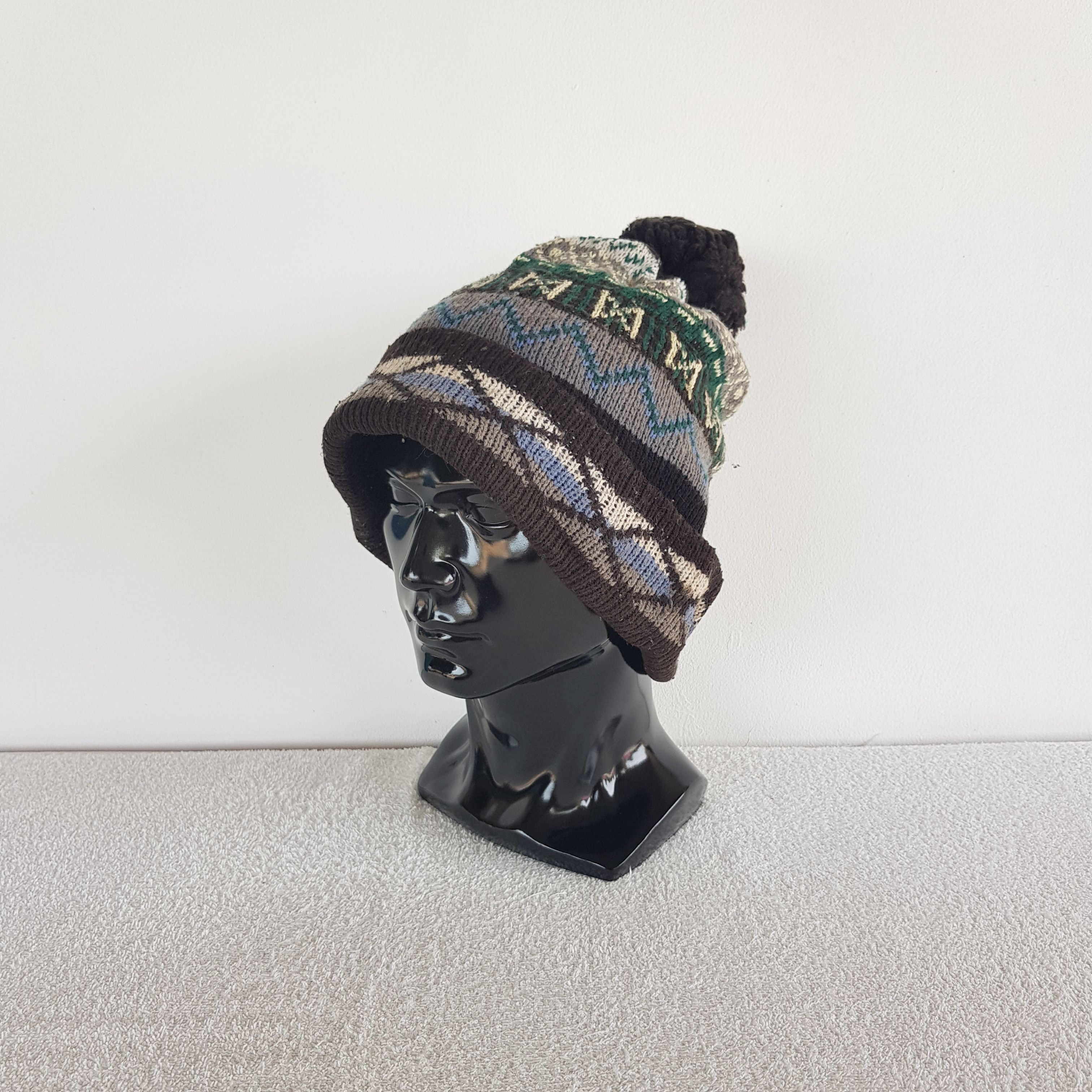 Other Vintage Pattern Beanie Fair Isle Ribbed Knit Snow Caps Hats Size ONE SIZE - 1 Thumbnail
