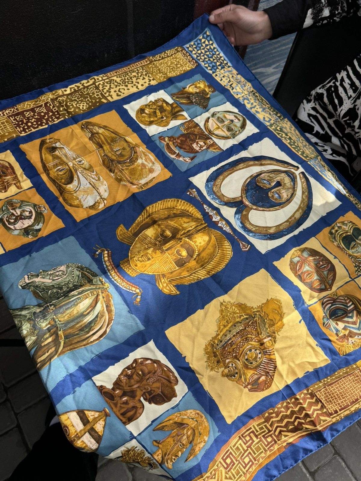 Hermes Hermes persona silk scarf rare Size ONE SIZE - 4 Thumbnail