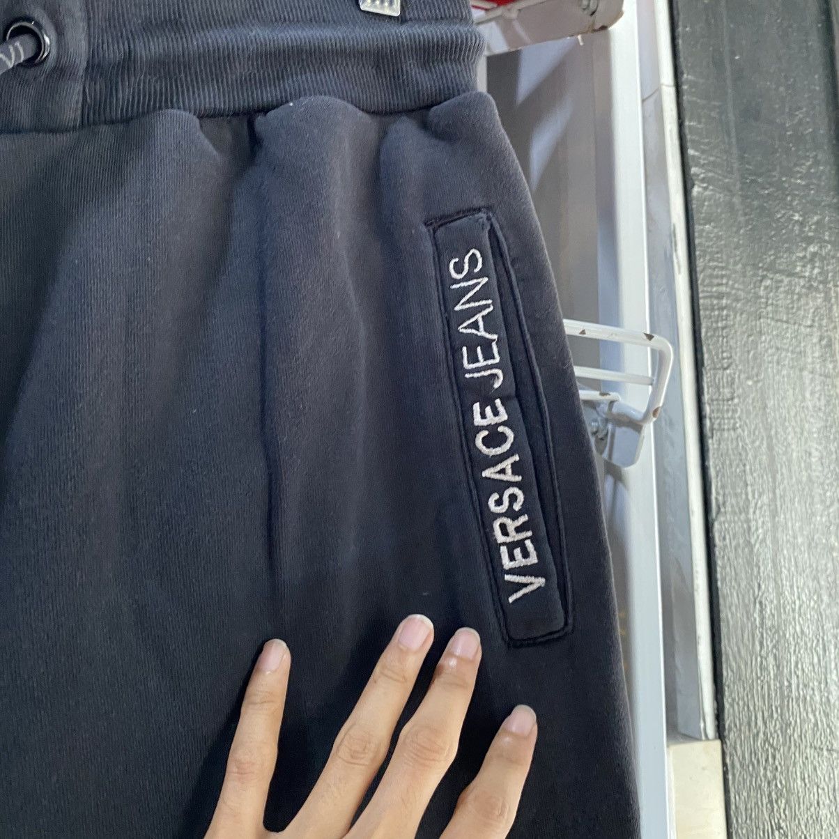 Versace × Versace Jeans Couture Versace Jeans Big Logo Embroidered Sweatpants Size US 32 / EU 48 - 14 Thumbnail
